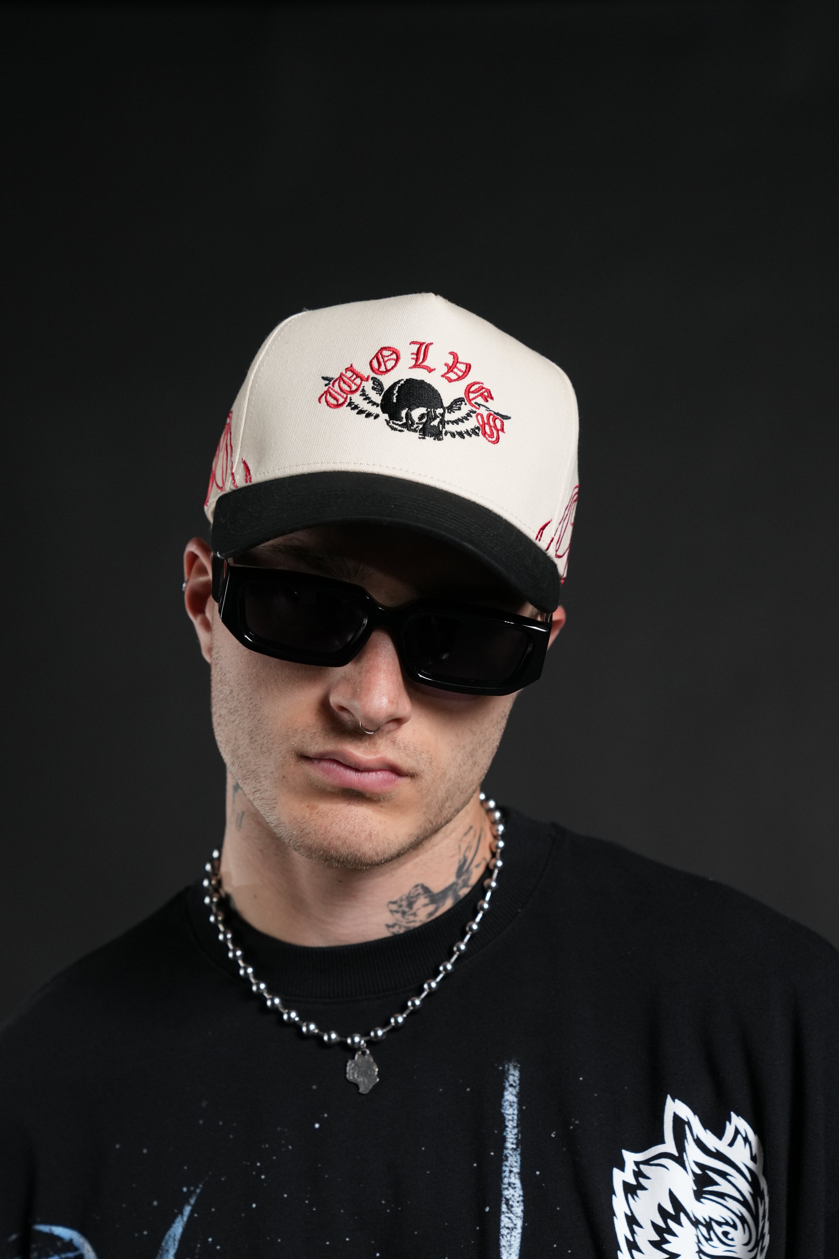 Twin Flame 5 Panel Hat in Cream/Black