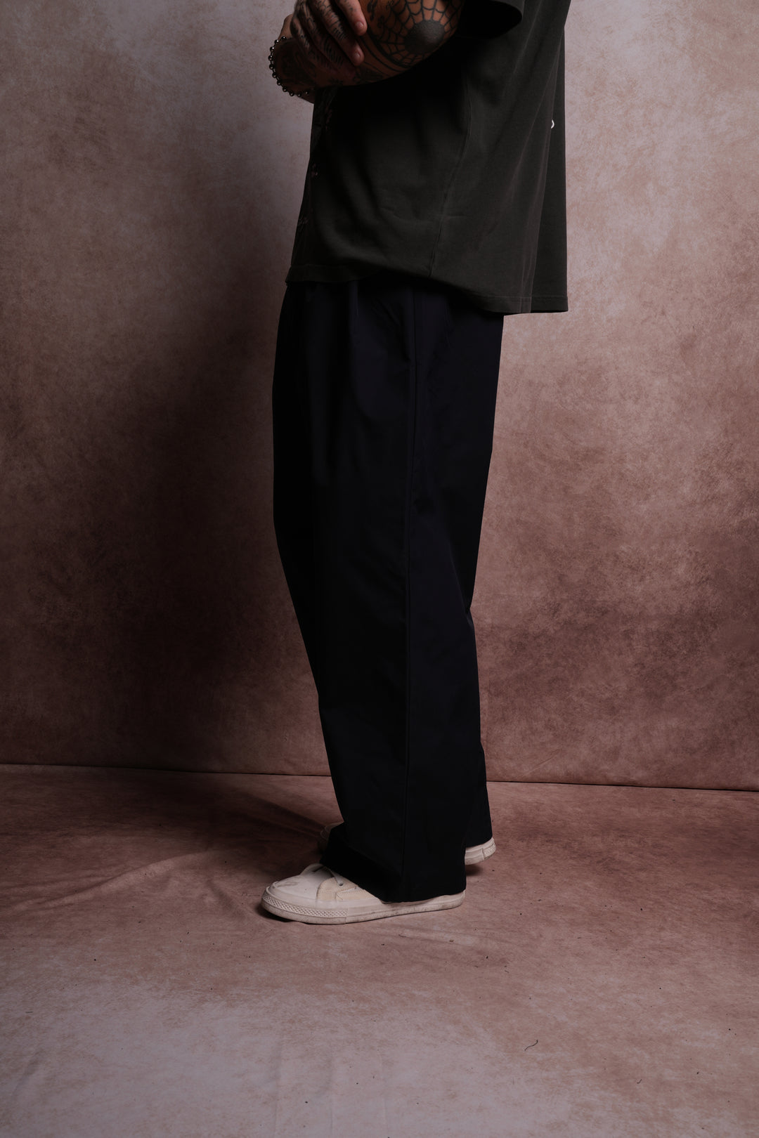 Loyalty Patch Hadi Pants in Navy