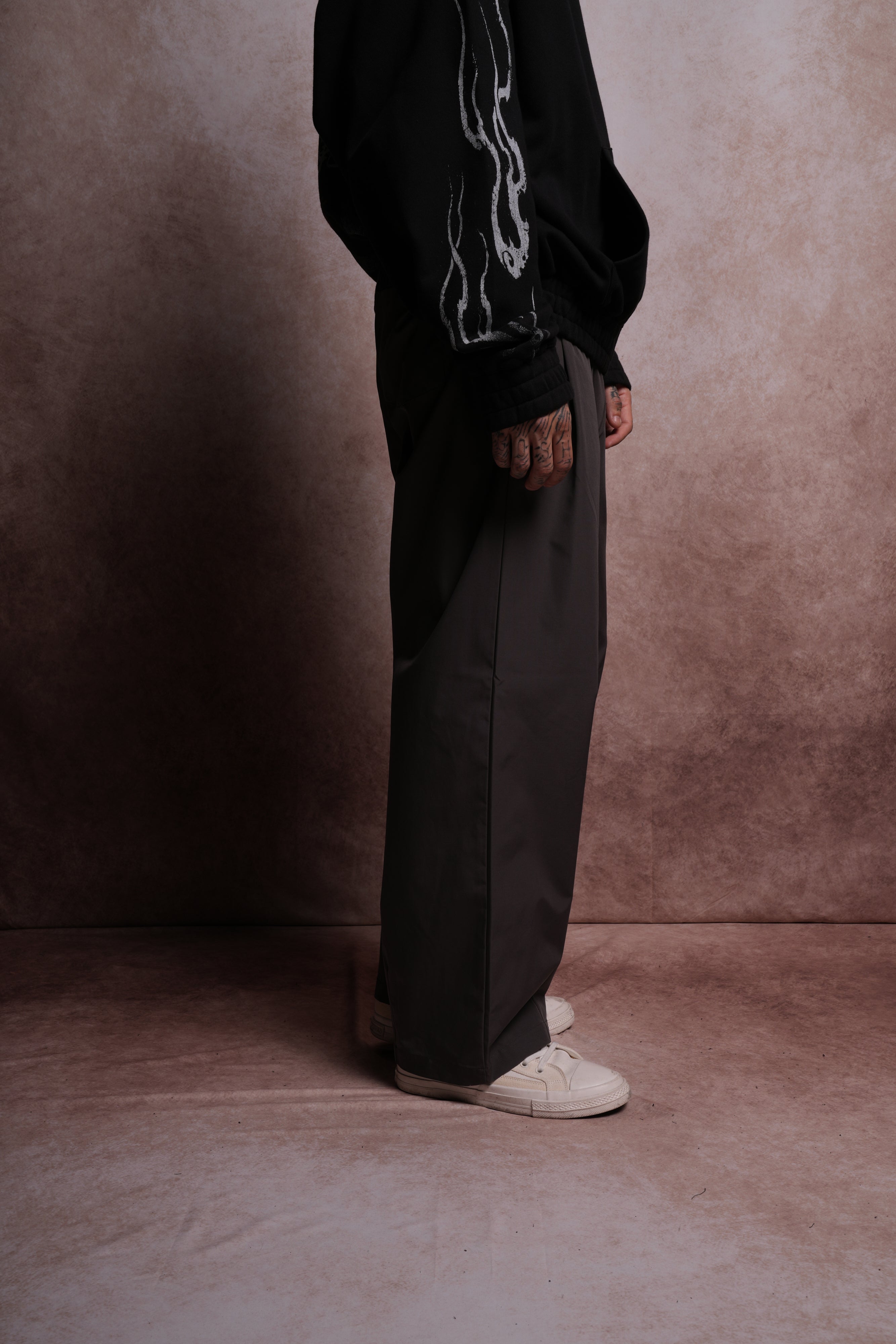 Loyalty Patch Hadi Pants in Wolf Gray
