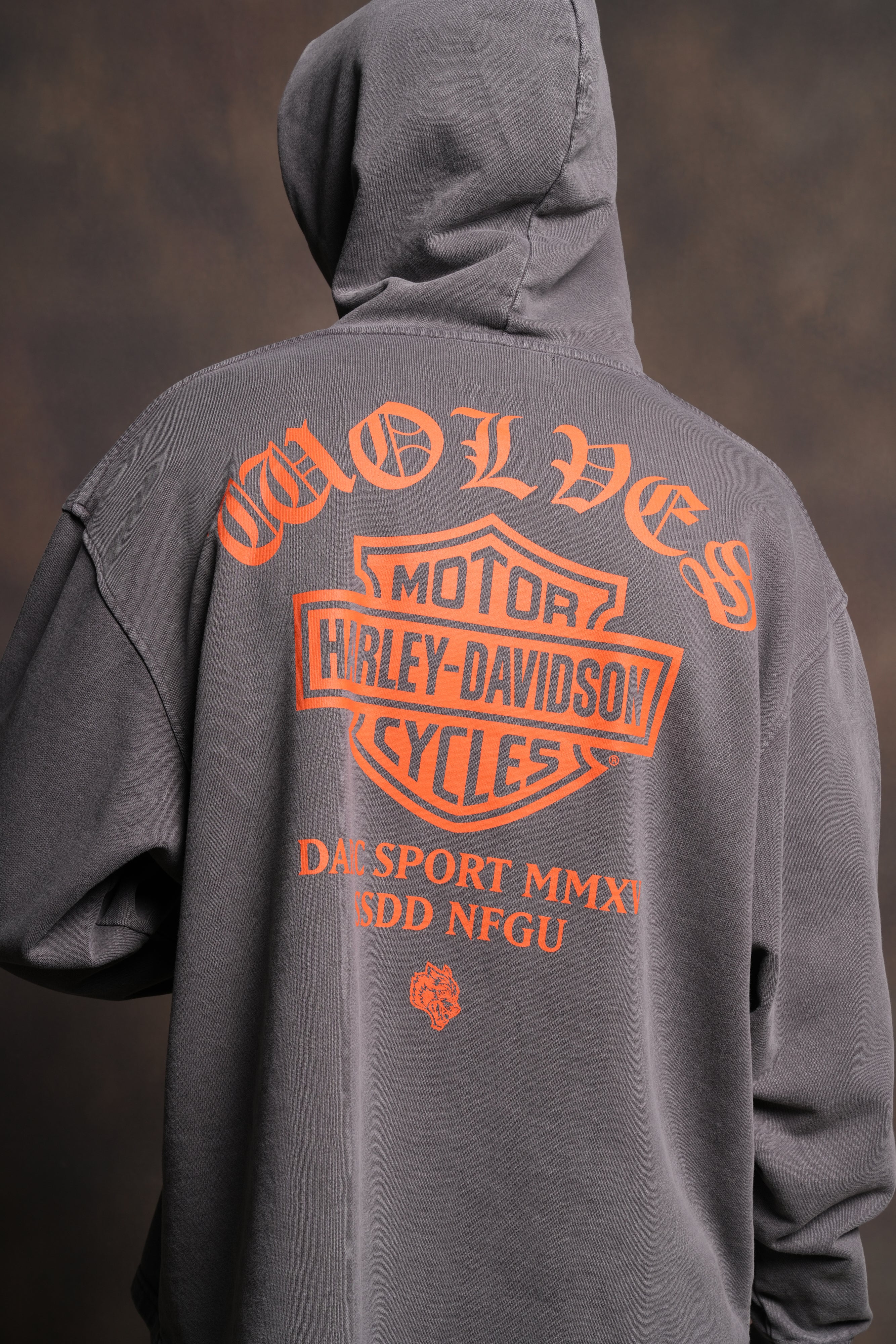 Harley-Davidson Wolves "Moaty" Hoodie in Slate Gray