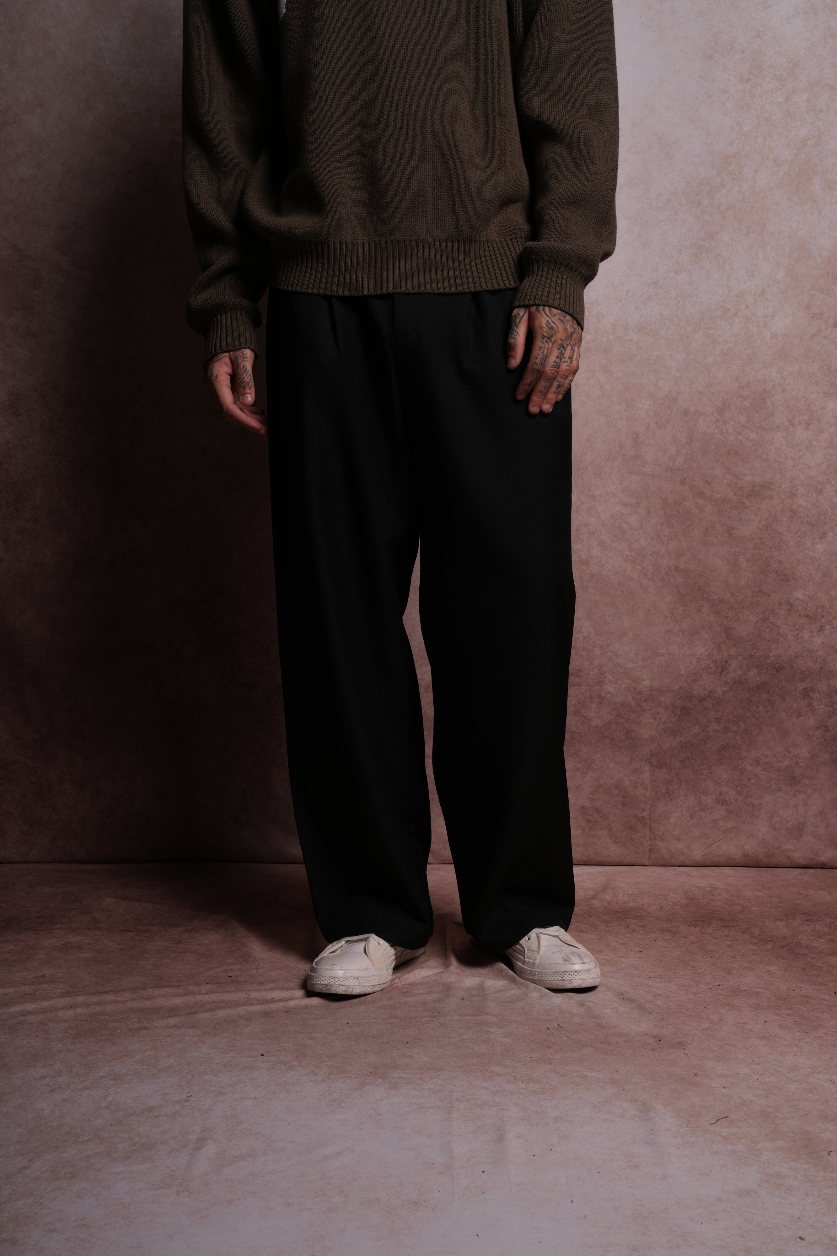Wolf Chopper Armando Pants in Black