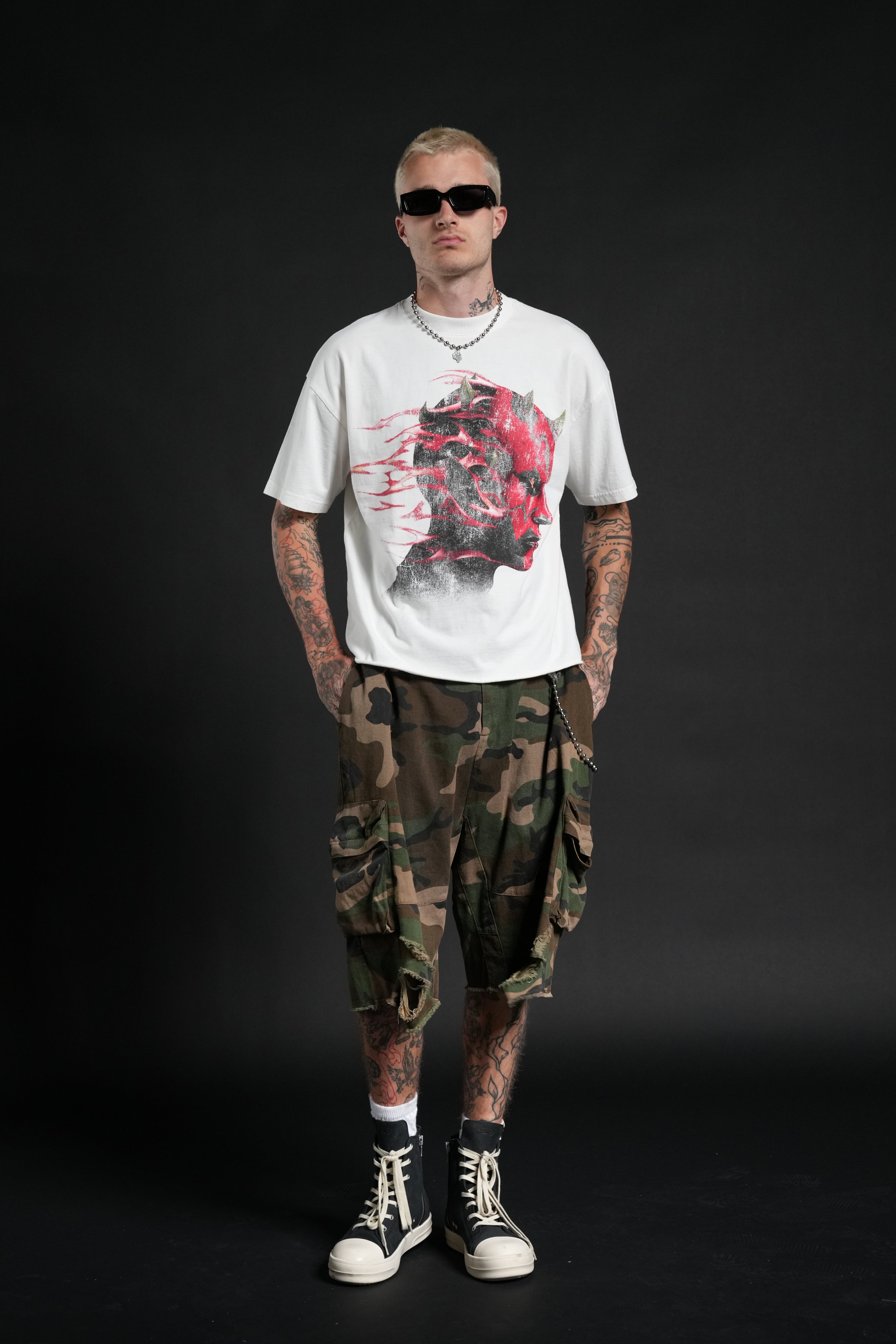 Sith Inferno Grunge Mid Length Raw Hem Tee in Cream