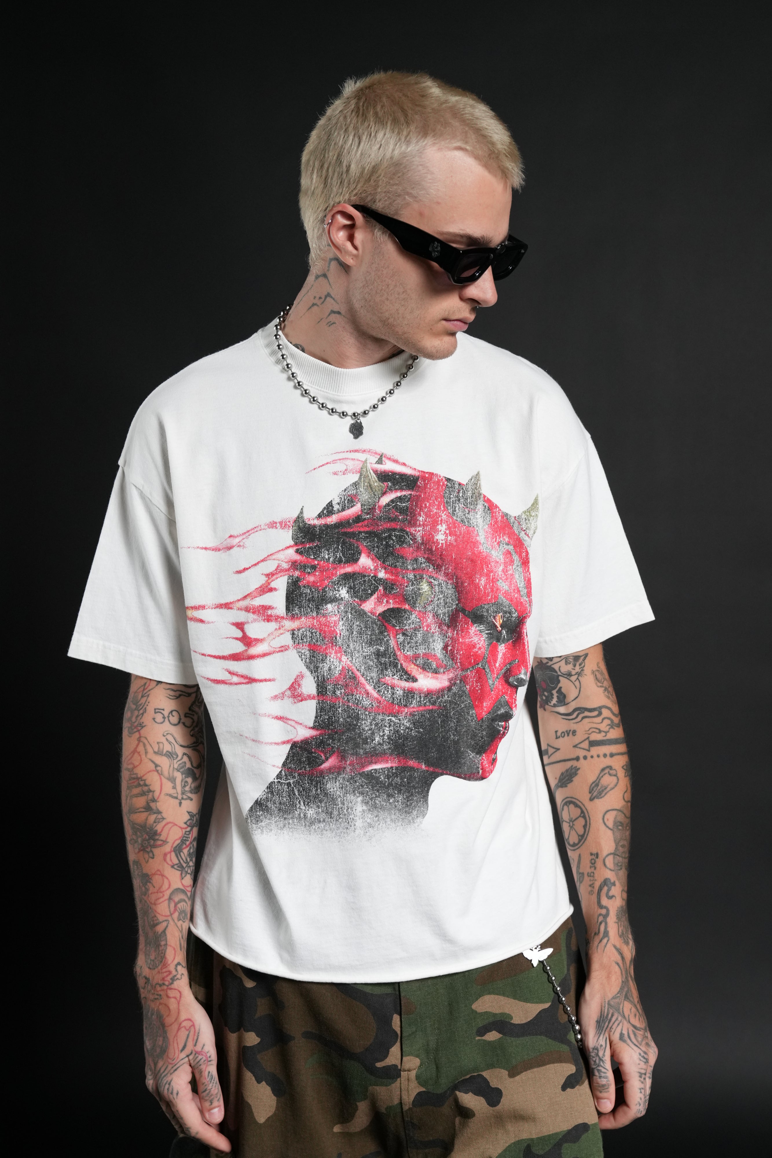 Sith Inferno Grunge Mid Length Raw Hem Tee in Cream