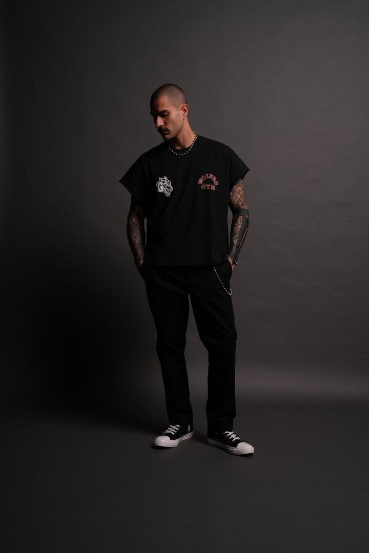 Wolves Gym V2 Grunge Cut-Off Tee in Black