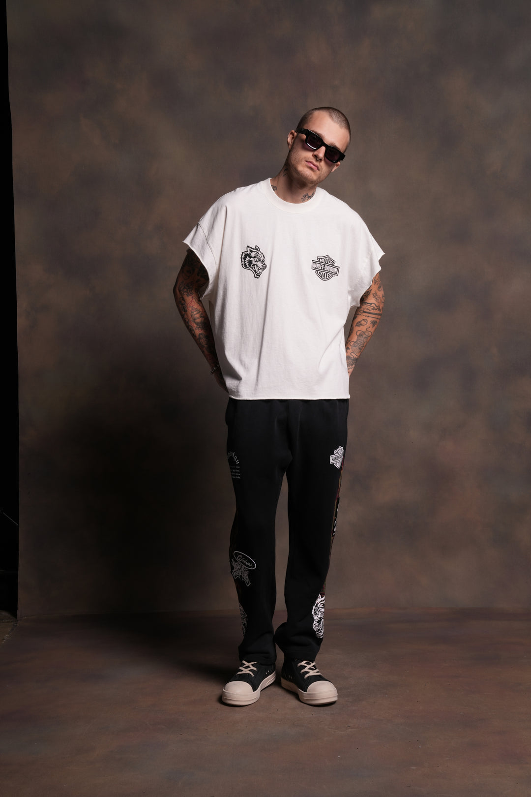 Harley-Davidson Wolves Grunge Cut-Off Tee in Cream