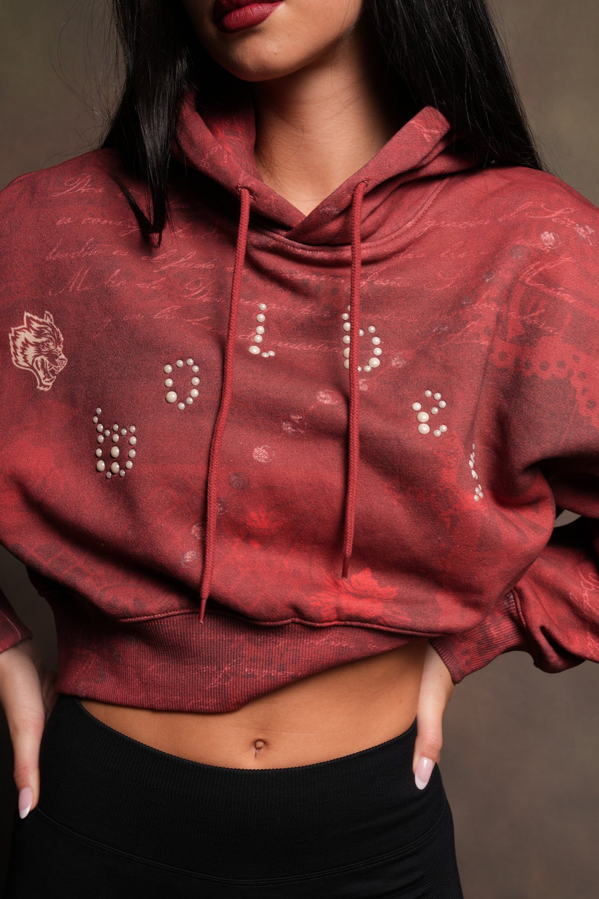 Wolves Pyramid Ava Hoodie In Rosas De Sangre
