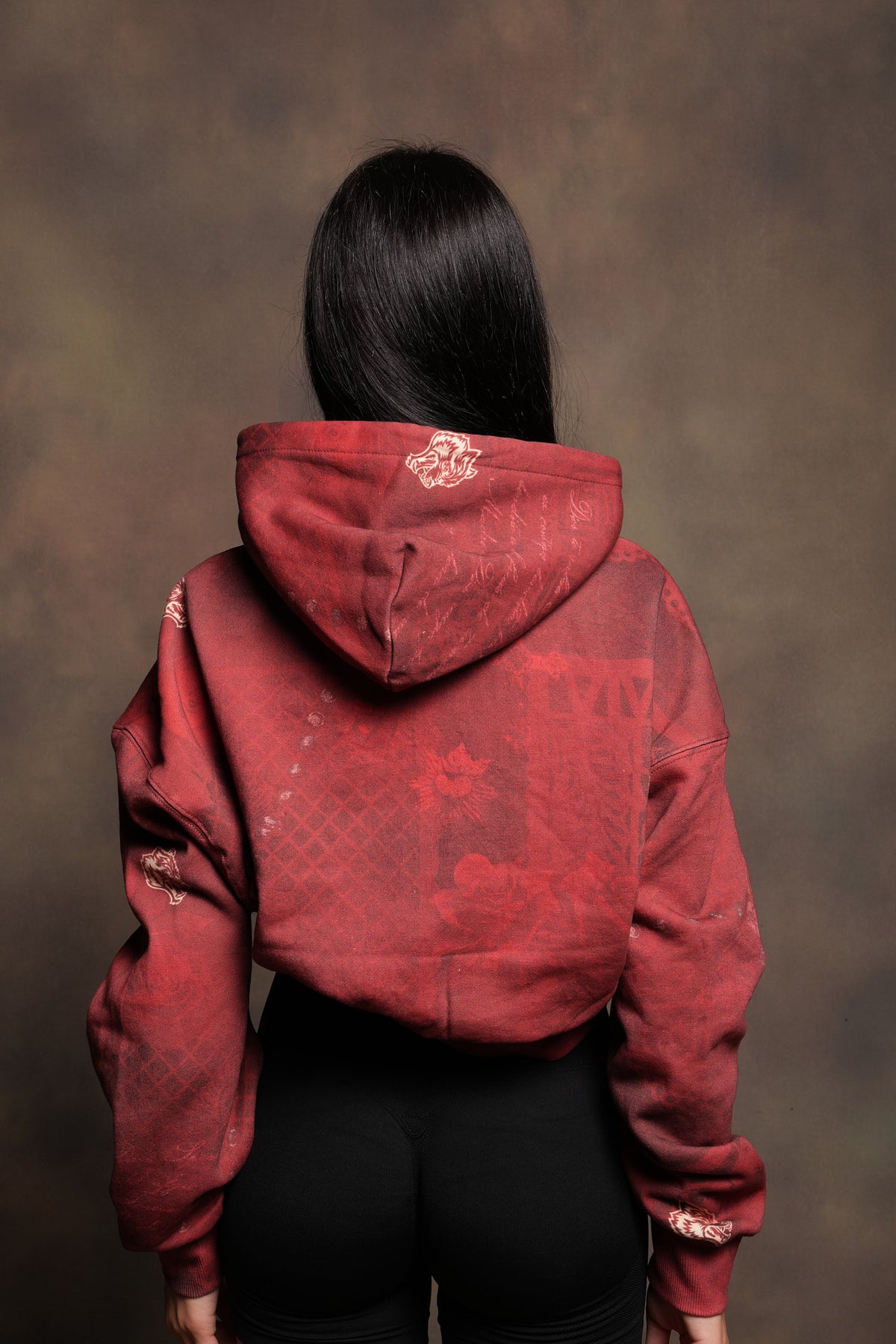 Wolves Pyramid Ava Hoodie In Rosas De Sangre