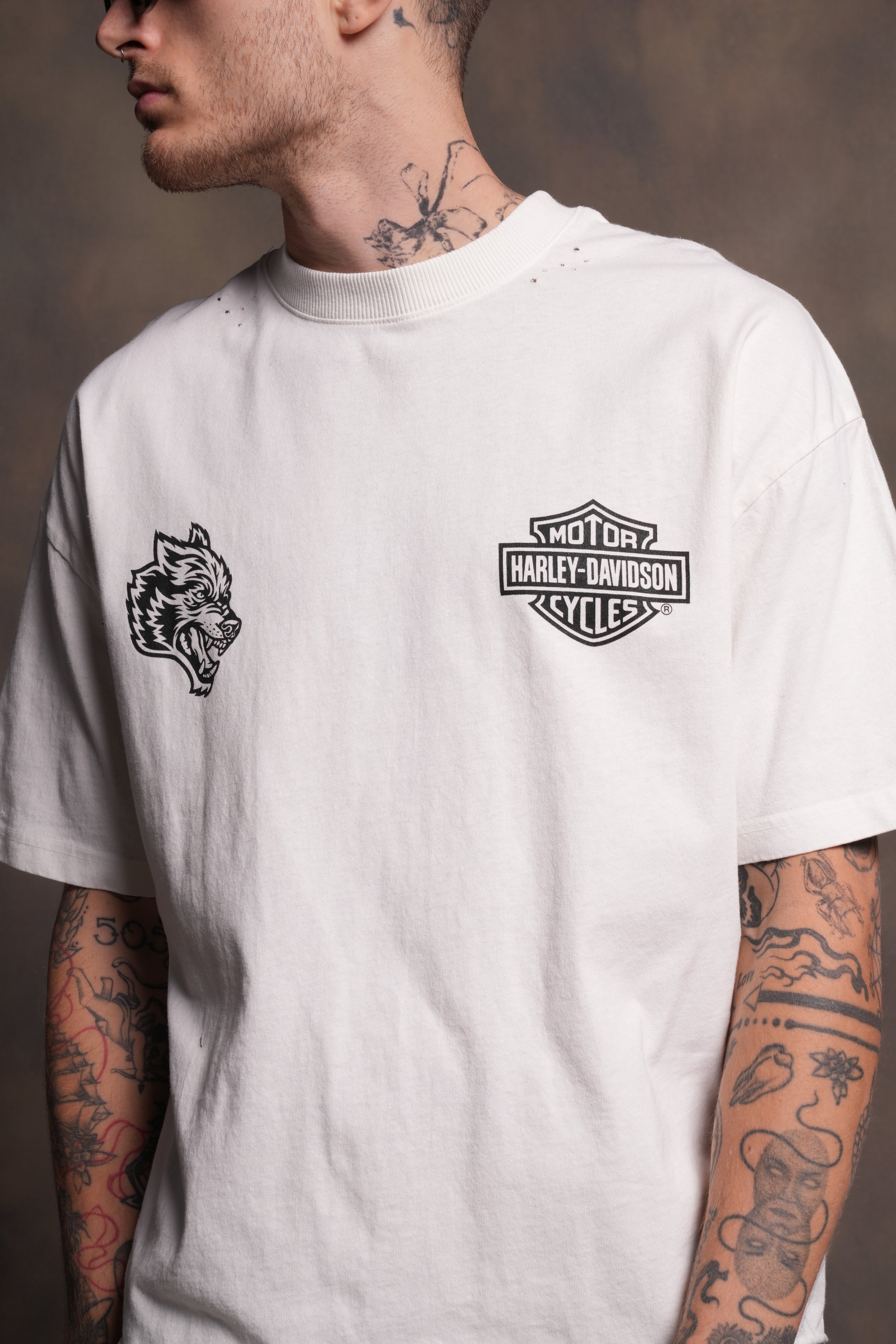 Harley-Davidson Wolves Distressed Grunge Mid-Length Raw Hem Tee in Cream