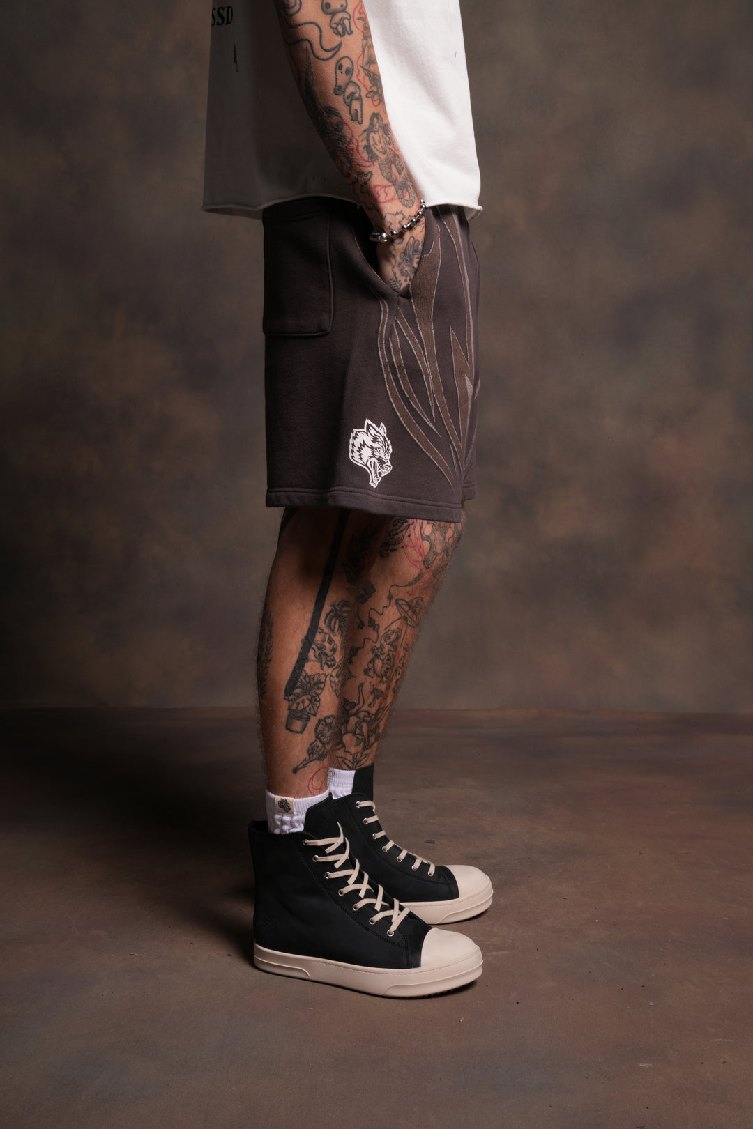 Real Recognize Real Unisex Oversized Post Lounge Sweat Shorts V2 in Darc Brown Drift Wash