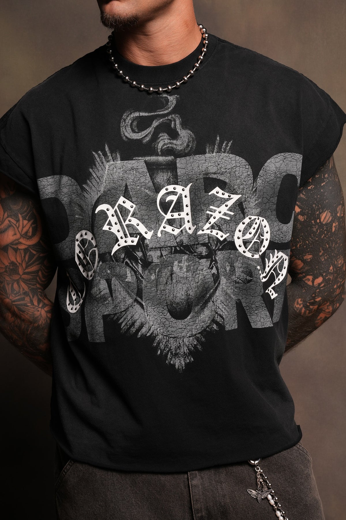 Ds Corazon Grunge Cut-Off Tee In Black Sun Fade