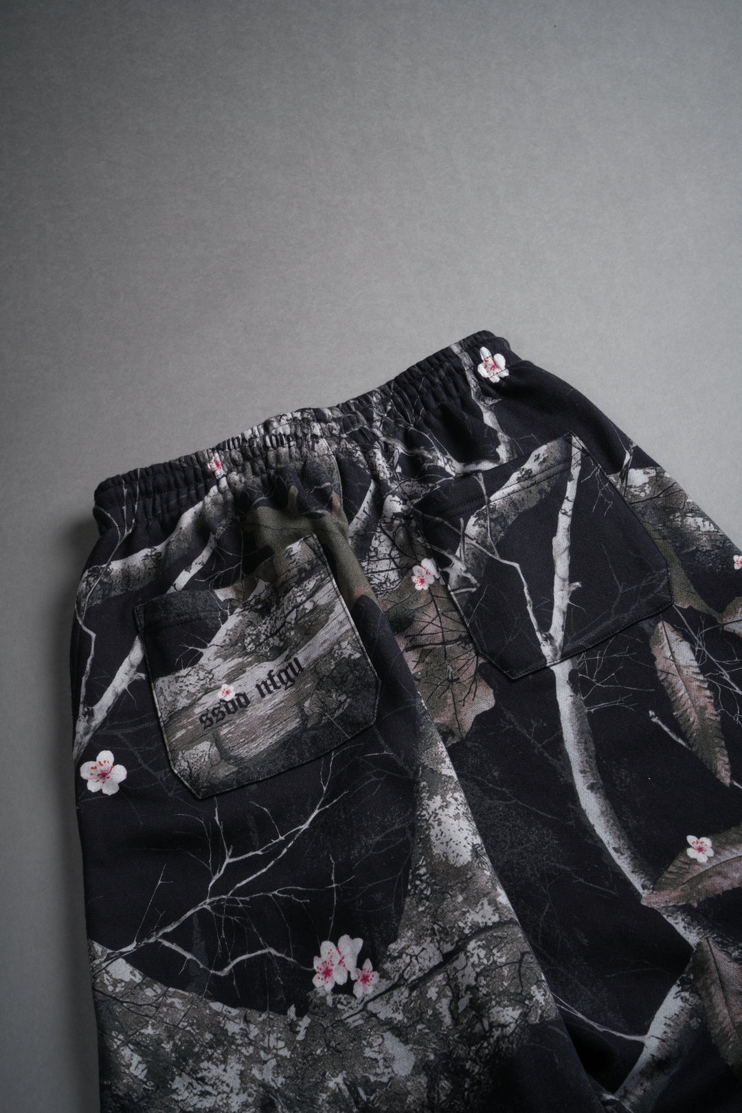 Dual Wolf Mia Sweat Pants in Darc Blossom Woodland Camo
