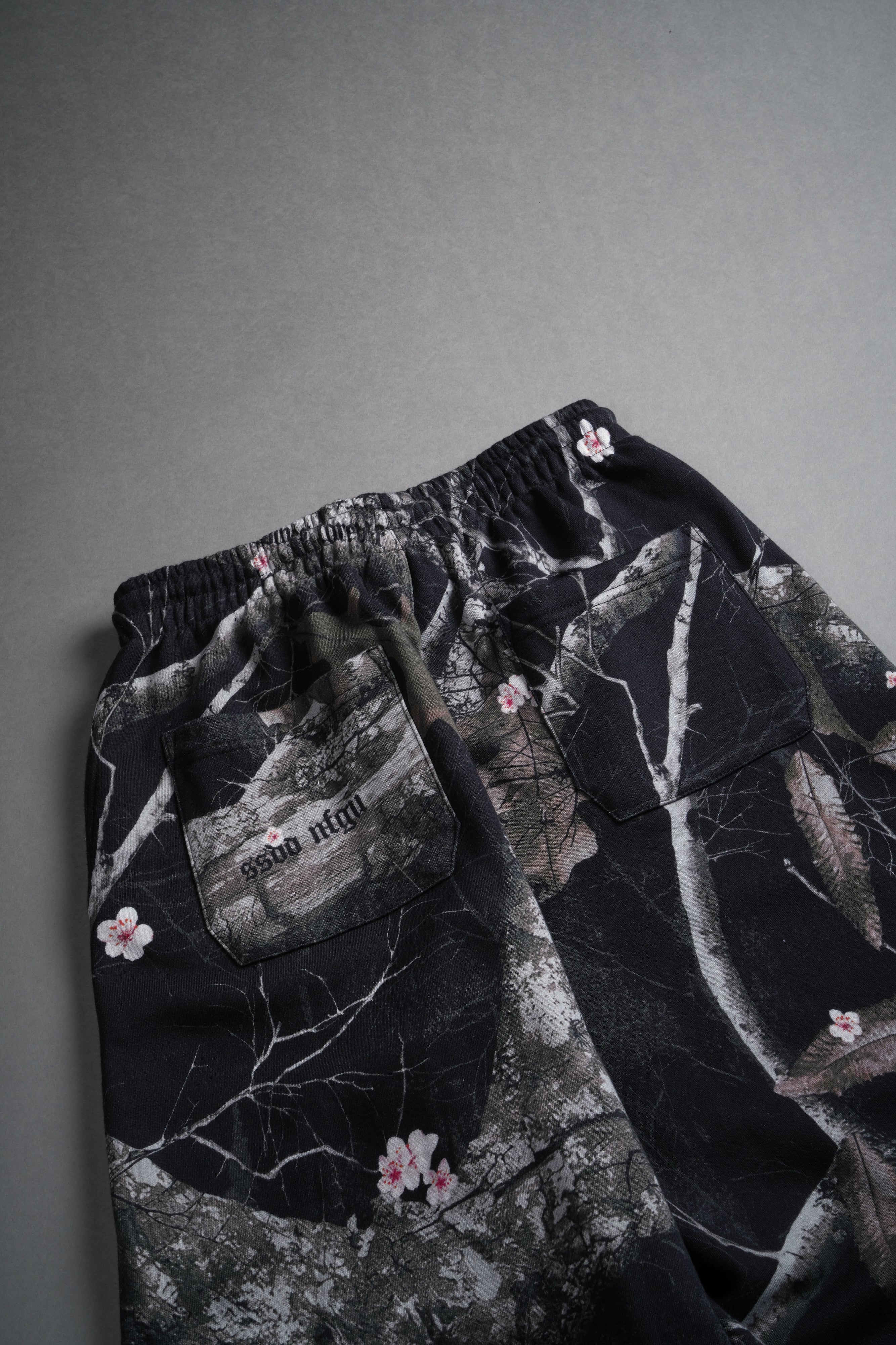 Dual Wolf Mia Sweat Pants in Darc Blossom Woodland Camo