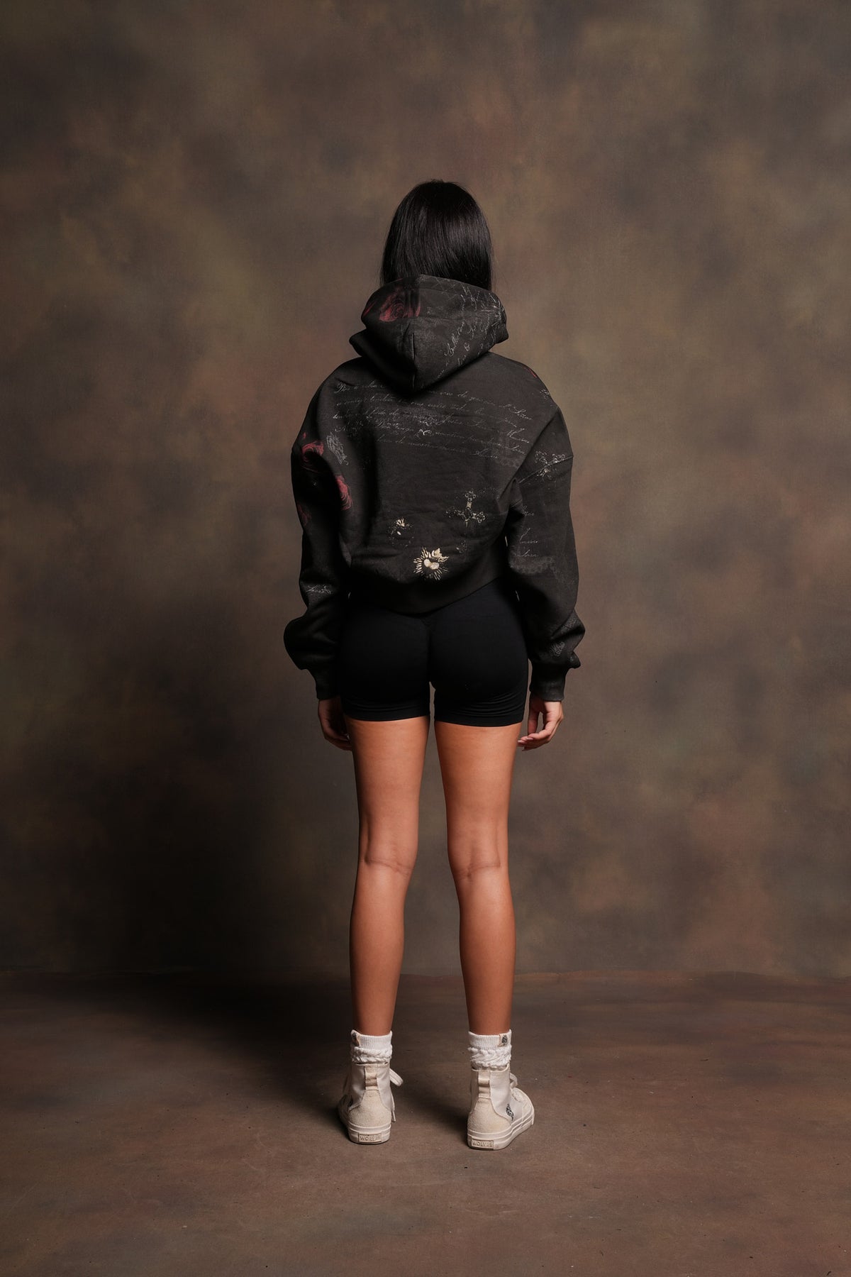 Wolves Pyramid Ava Hoodie In Rosas Del Corazon