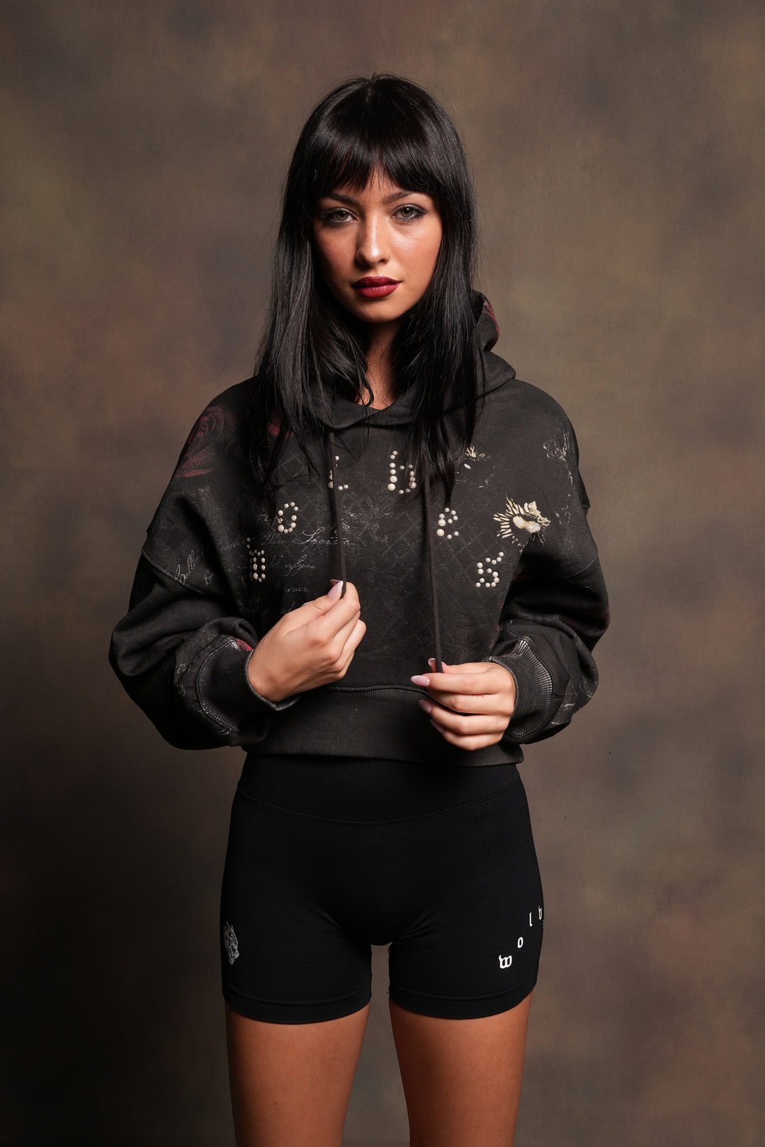 Wolves Pyramid Ava Hoodie In Rosas Del Corazon