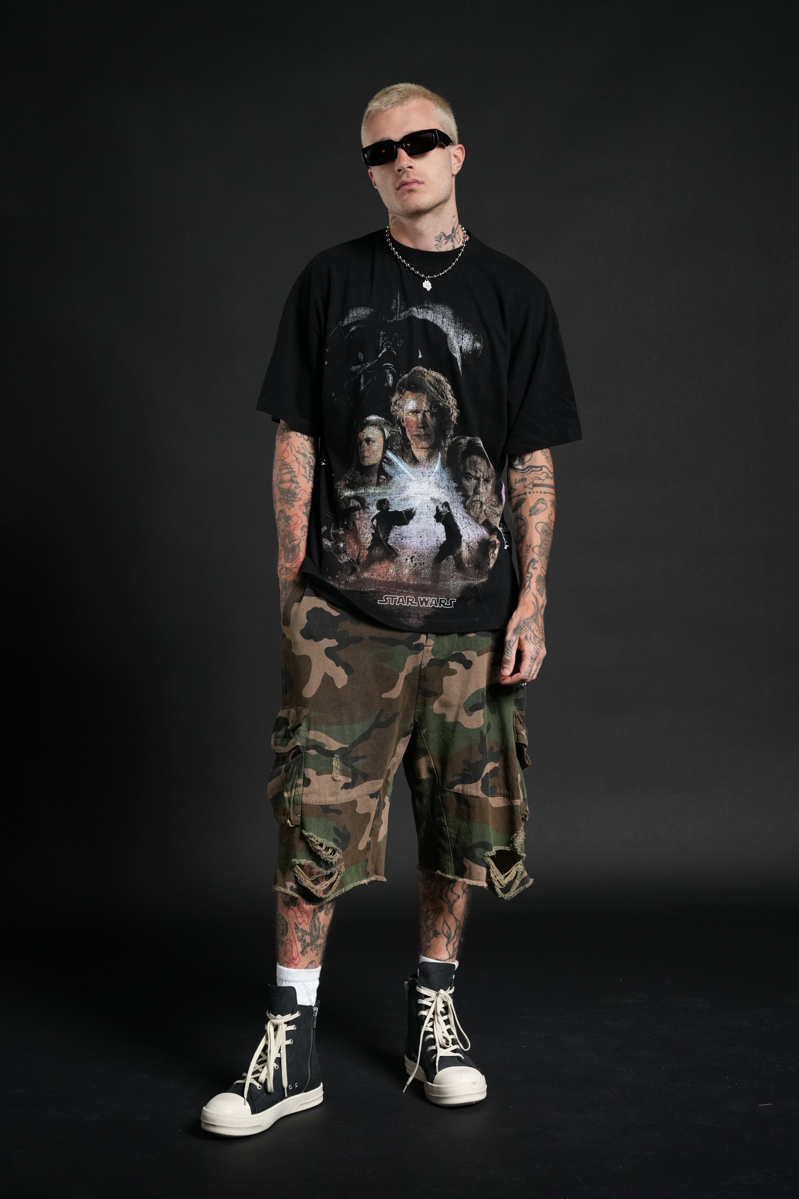Revenge Of The Sith "Side-By-Side" Series Premium Tee in Black