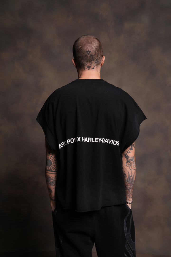 Inferno Shield Grunge Cut-Off Mid-Length Raw Hem Tee in Black Drift Wash