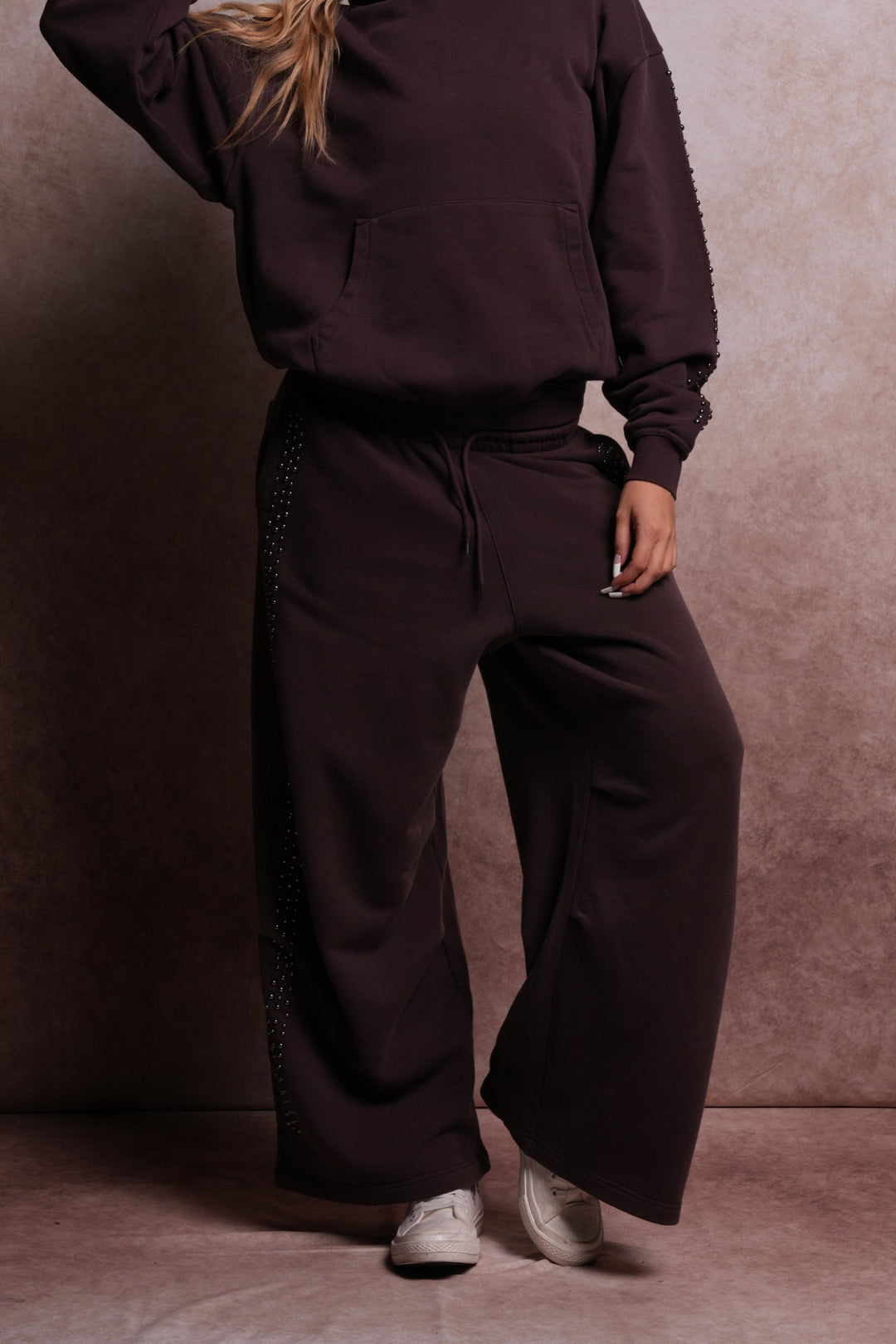 Dual Stud Mia Sweat Pants in Darc Garnet Horizon Sun Fade