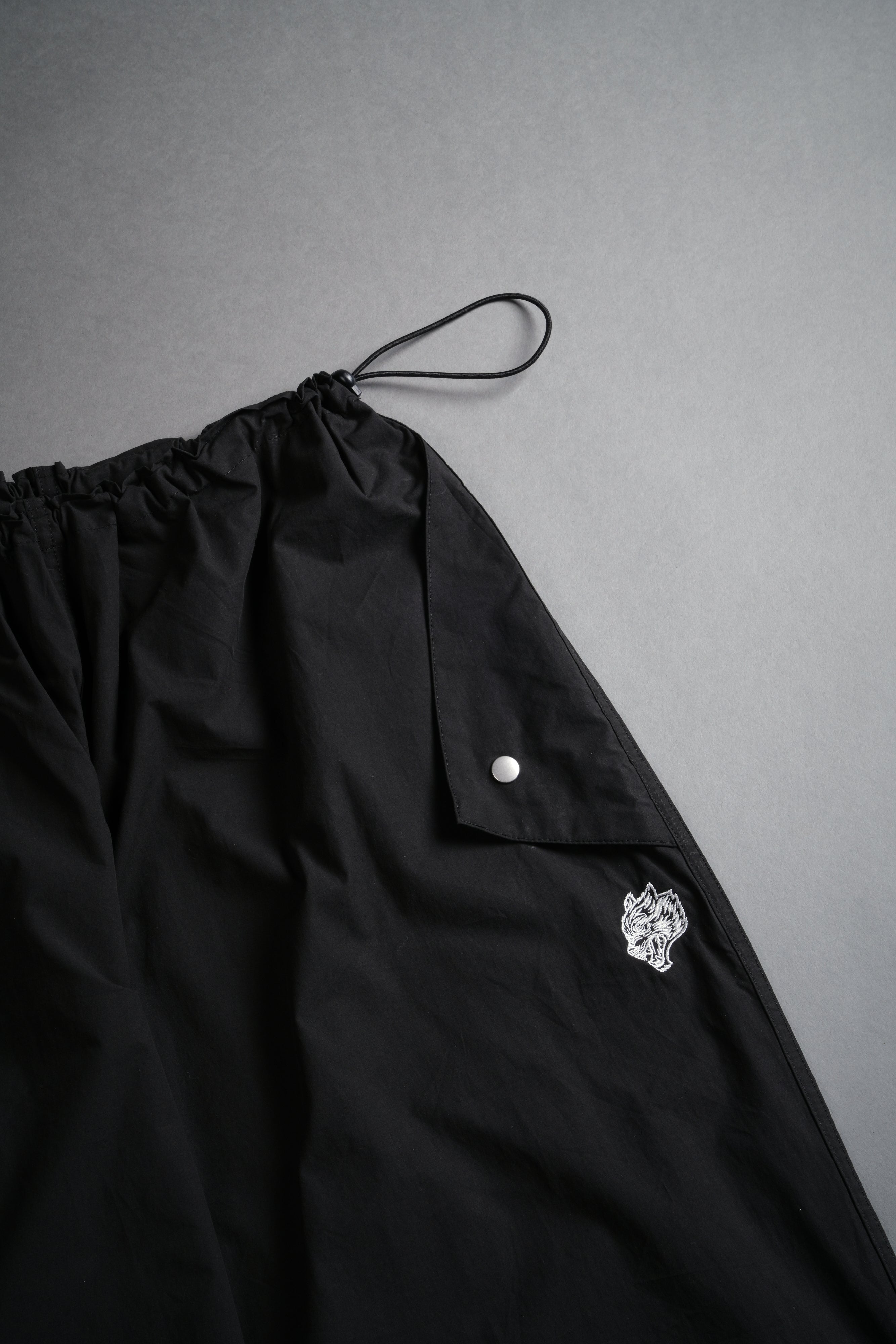 Dual Wolf Chopper Hacker Pants V2 in Black