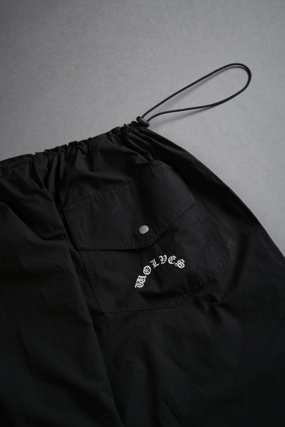 Dual Wolf Chopper Hacker Pants V2 in Black