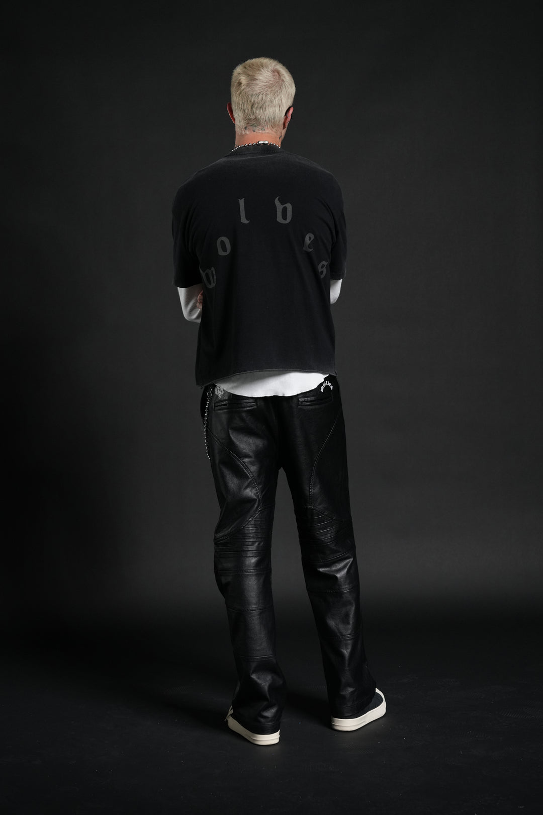 Sith Inferno Grunge Mid Length Raw Hem Tee in Black