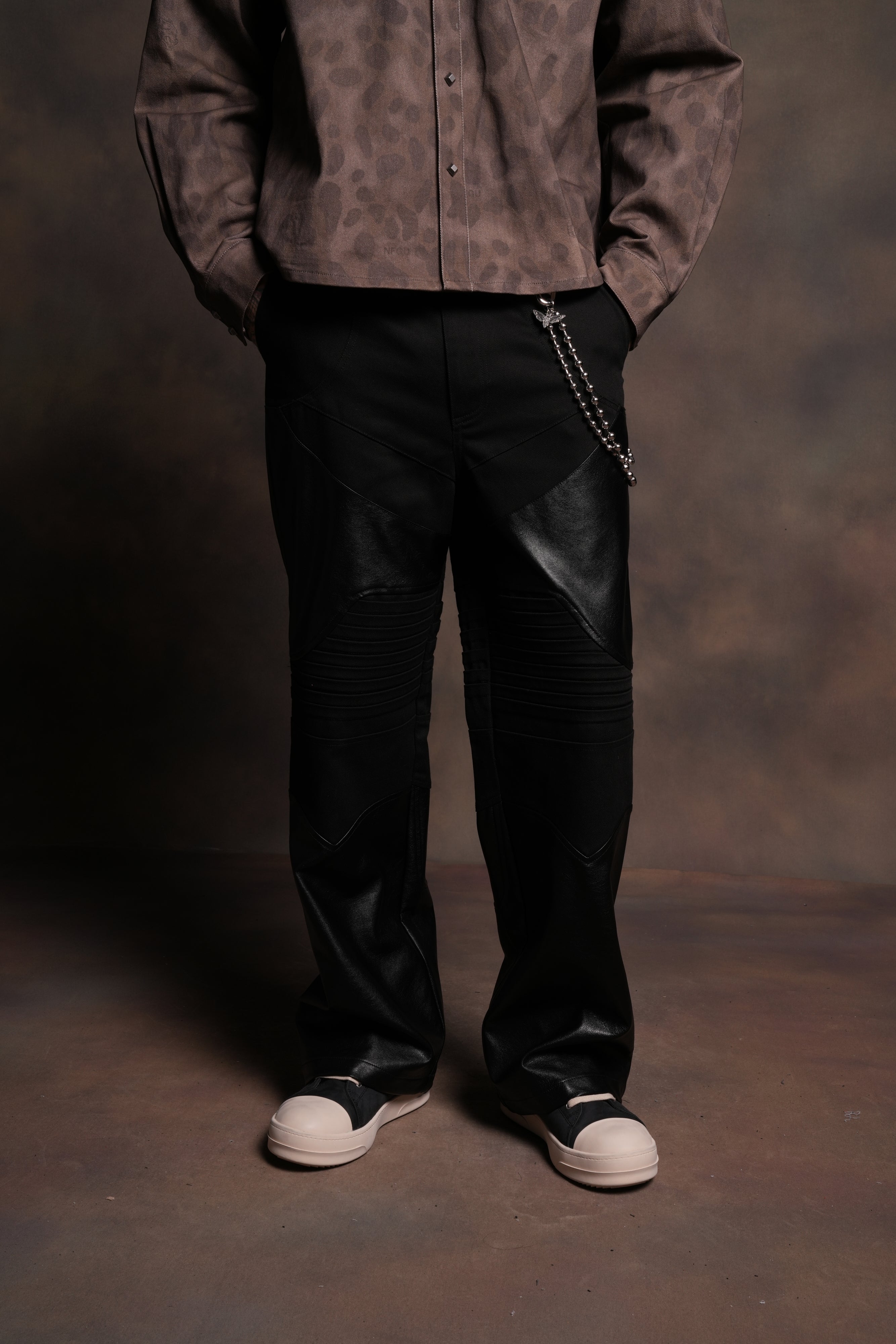 Wolf Chopper Onyx Pants in Black – DarcSport