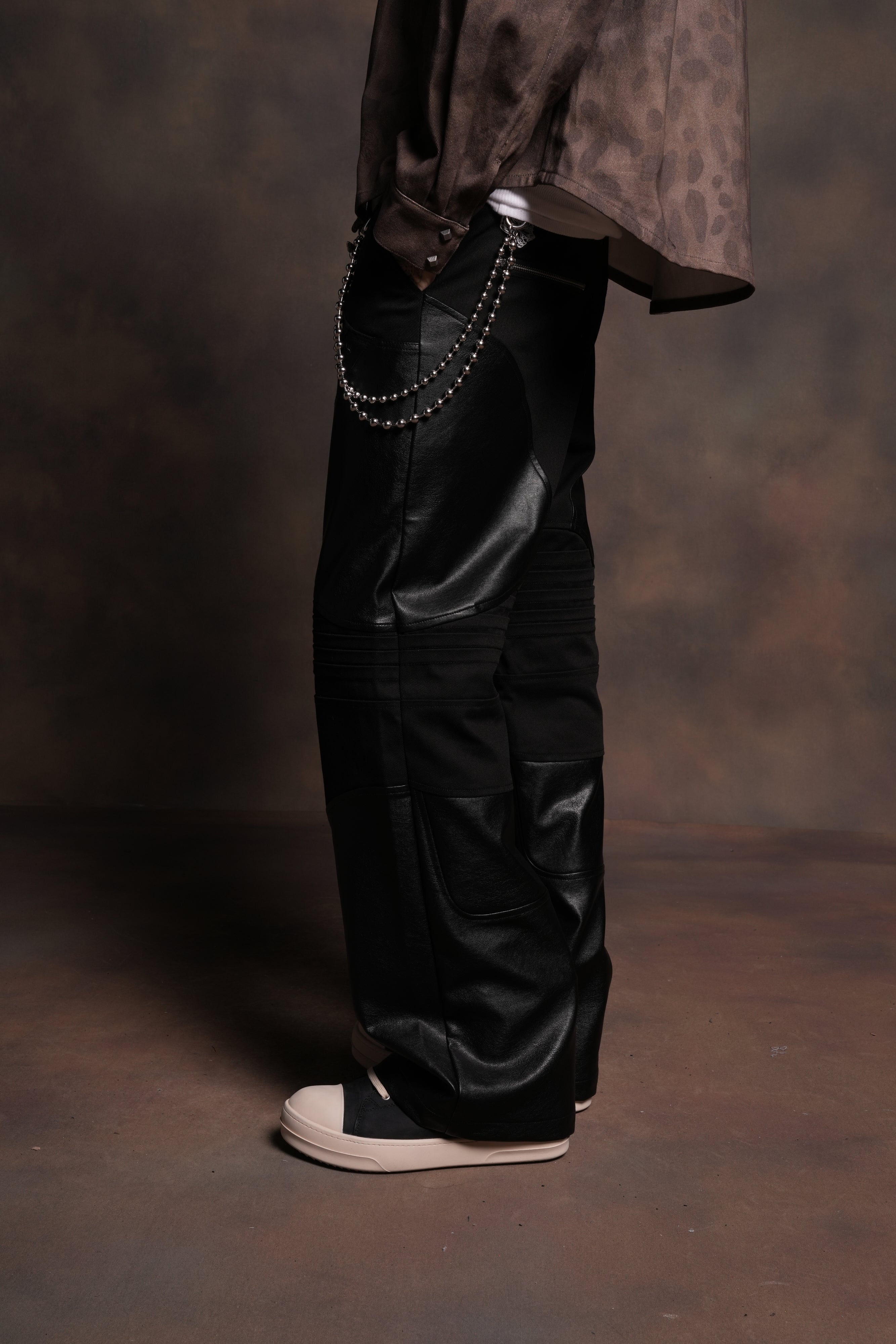 Wolf Chopper Onyx Pants in Black – DarcSport