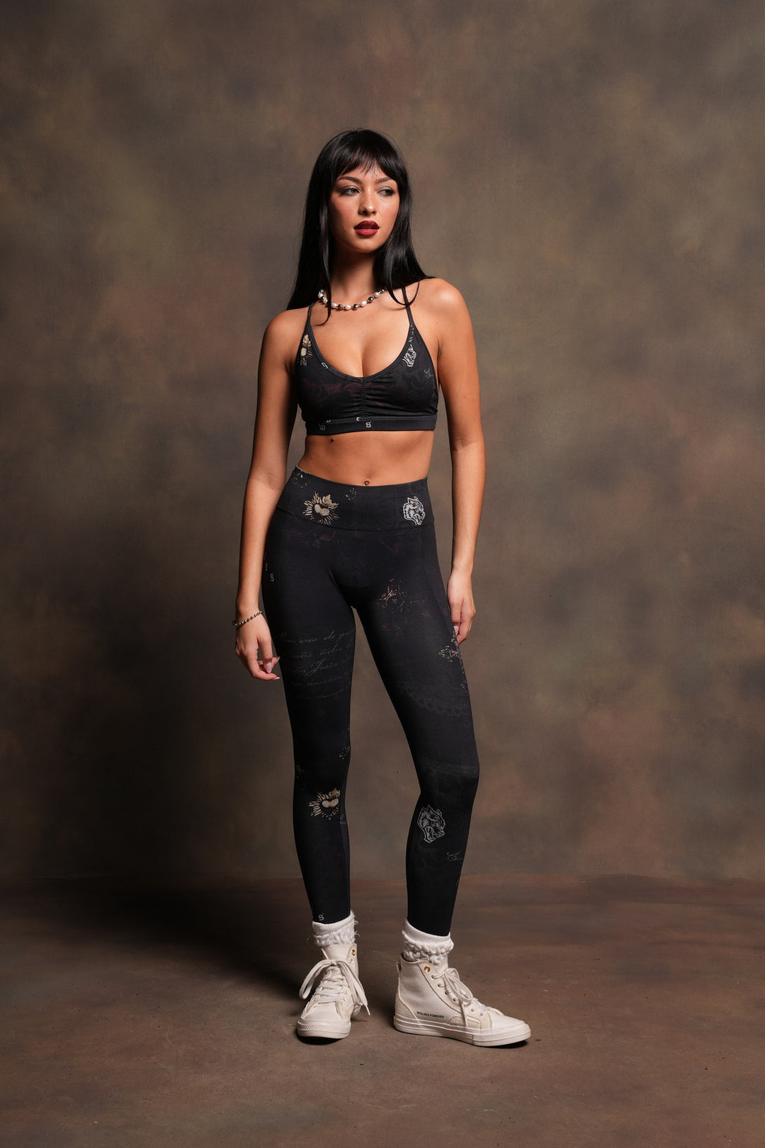 Wolves Pyramid Evey Seamless Leggings In Midnight Sorrow