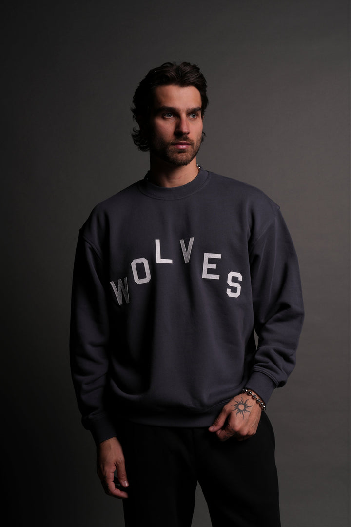 Wolves Pyramid London Crewneck in Midnight Blue