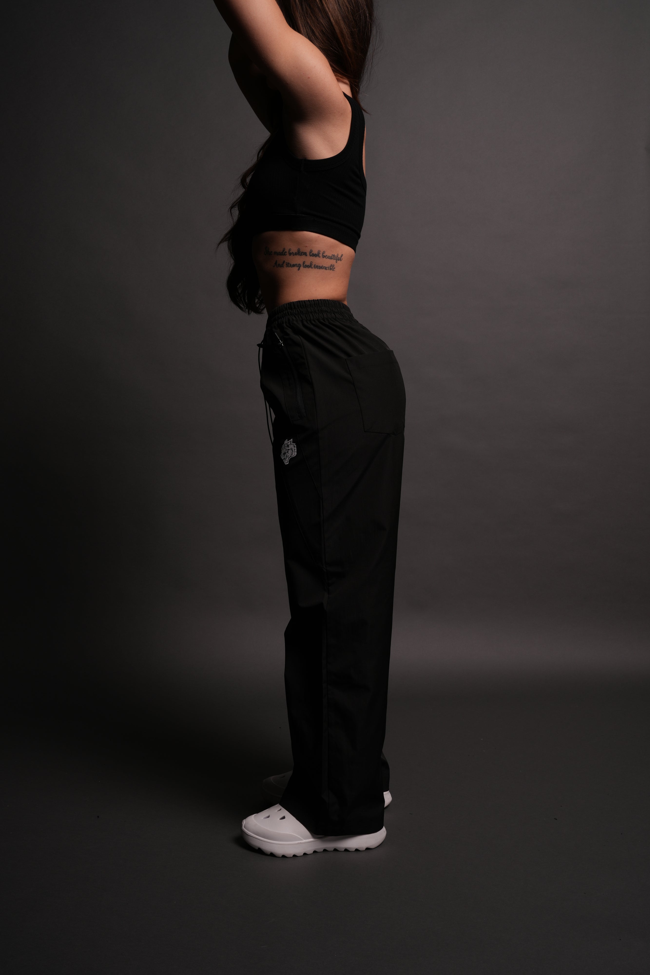 ダルクスポーツ DARC SPORTS ジャージ ズボン パンツ ブラック 黒 Dual Wolf Chopper Brolic Unisex Track Pants in Black/Black