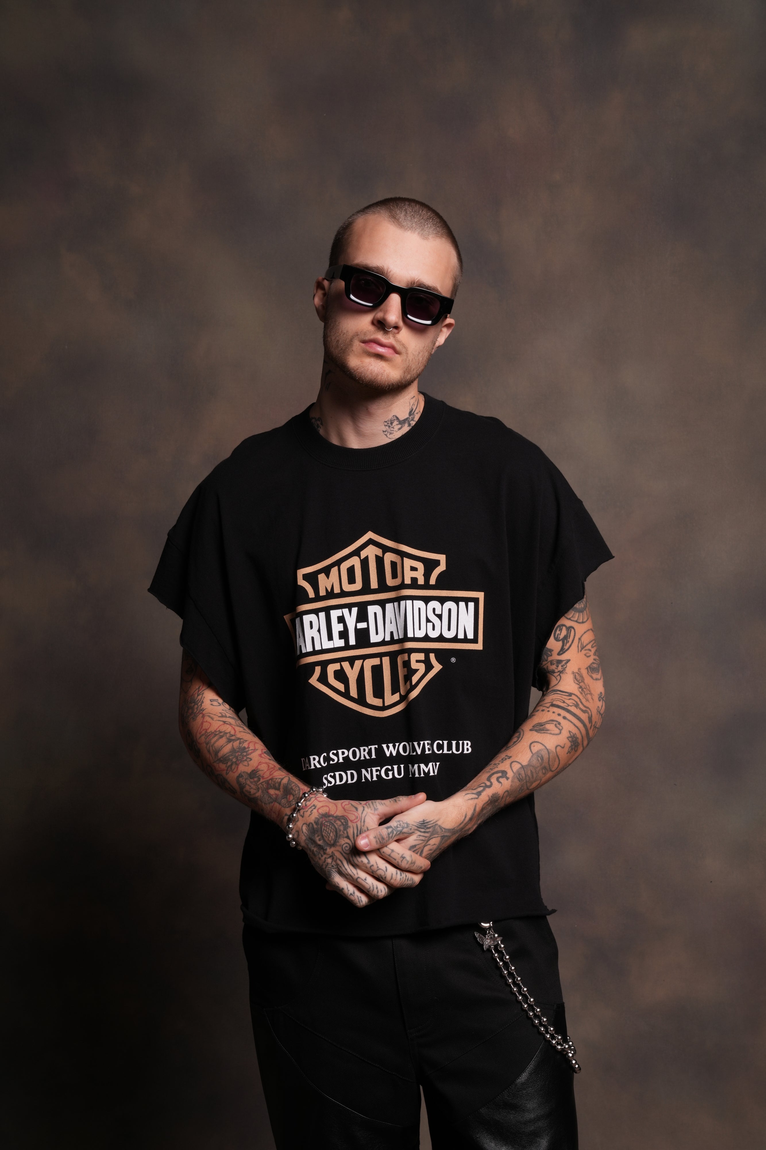 Our Clubs Grunge Cut-Off Tee in Black