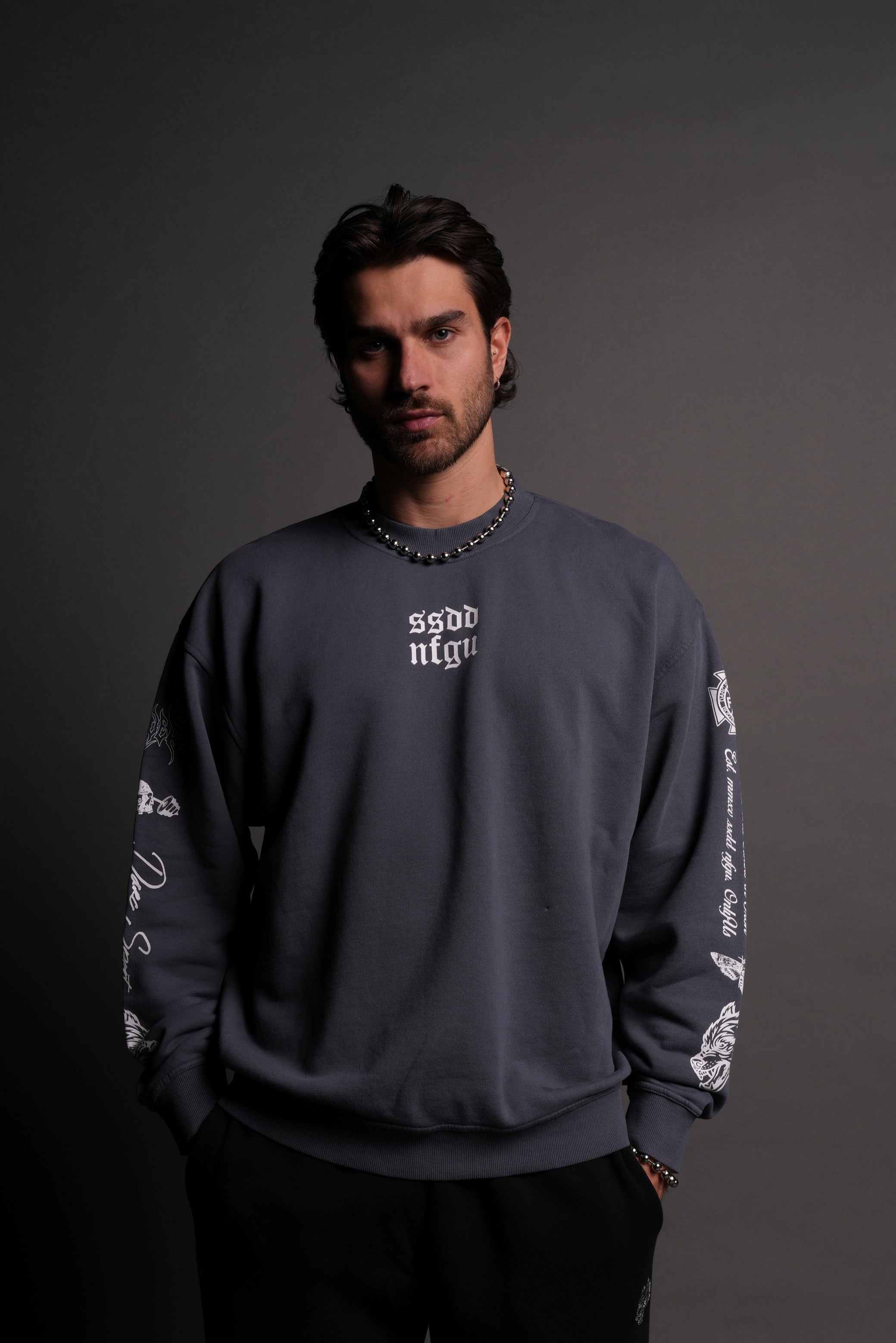 Always SSDD NFGU London Crewneck in Darc Blue