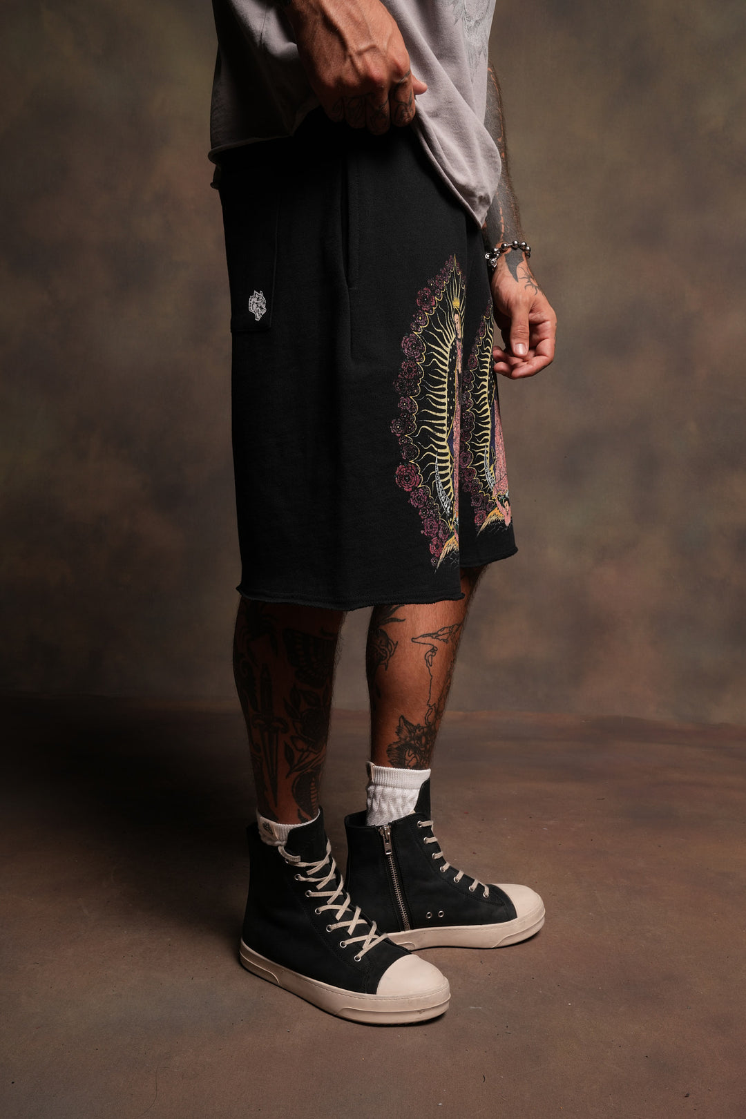 Dama De Las Rosas Grunge Oversized Raw Hem Post Lounge Sweat Shorts In Black