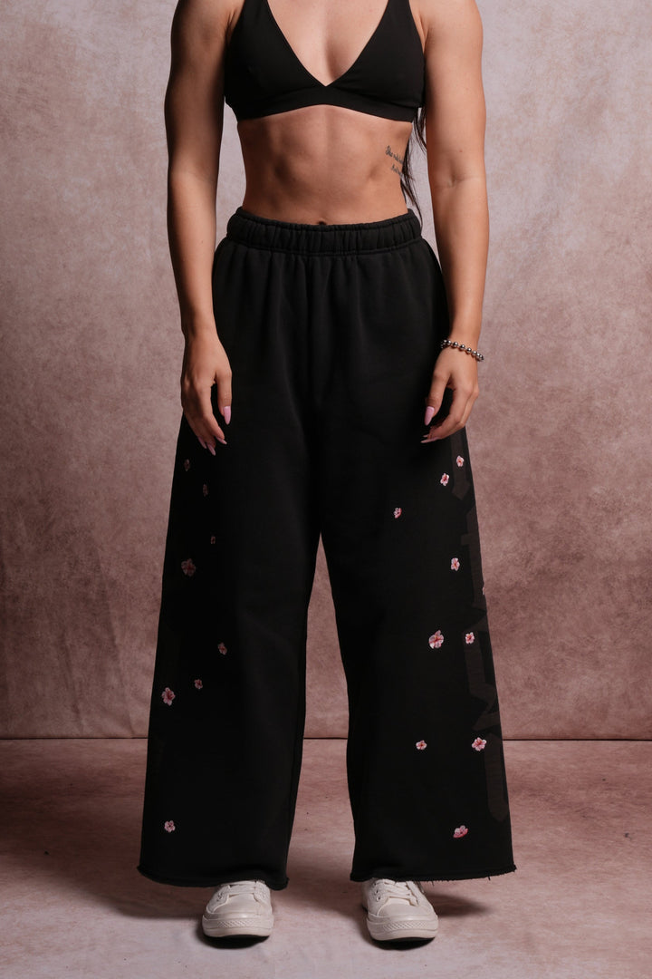 Blossom Forever Durst Sweats V2 in Black