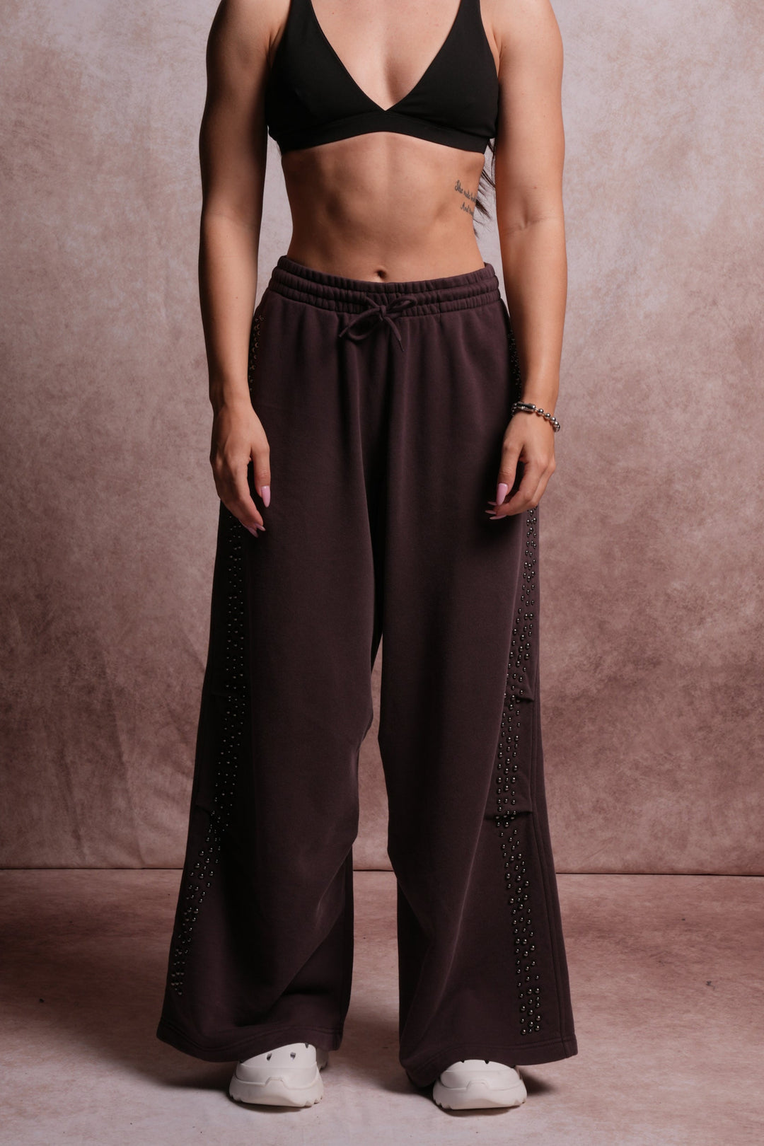 Dual Stud Mia Sweat Pants in Darc Garnet Horizon Sun Fade