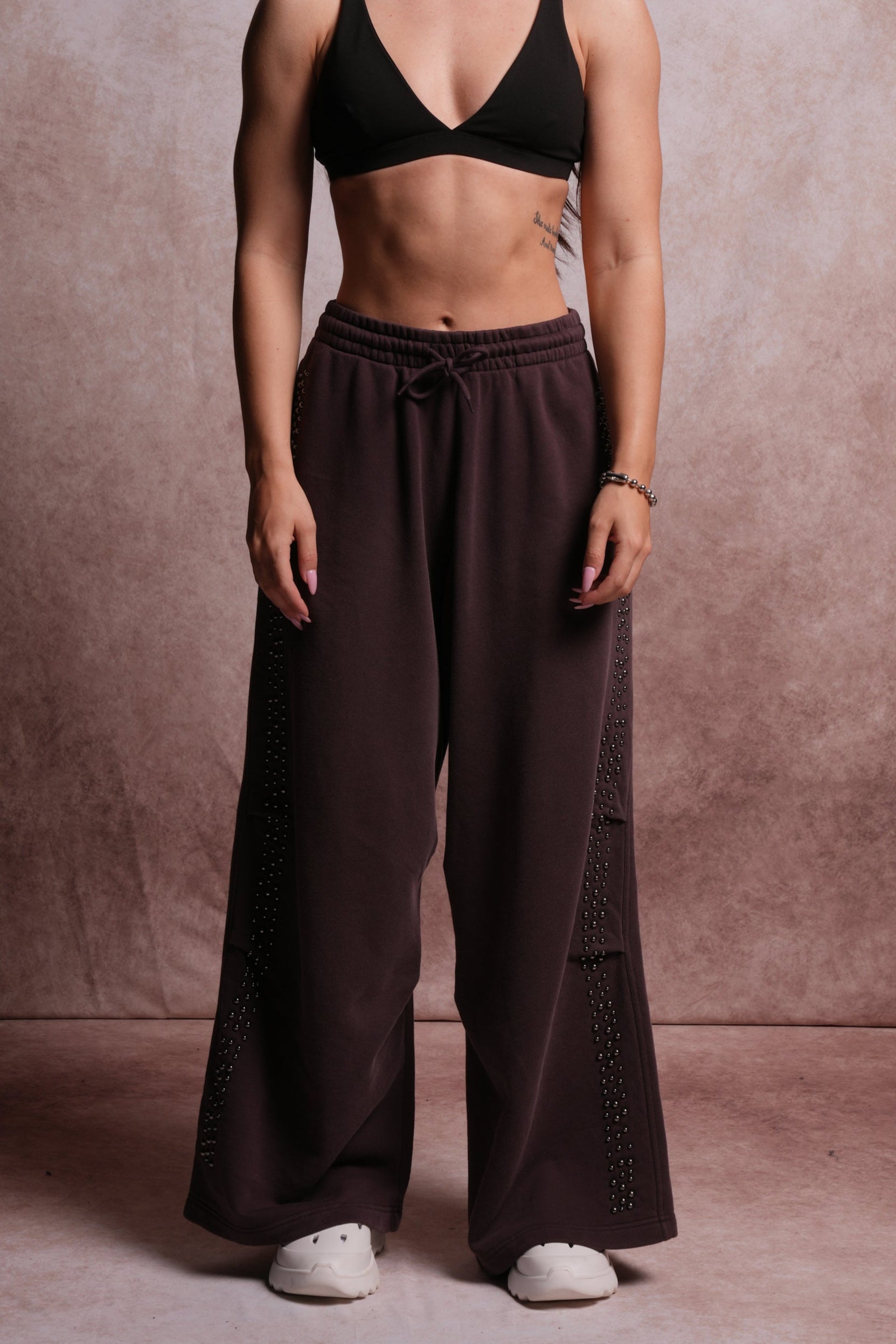 Dual Stud Mia Sweat Pants in Darc Garnet Horizon Sun Fade