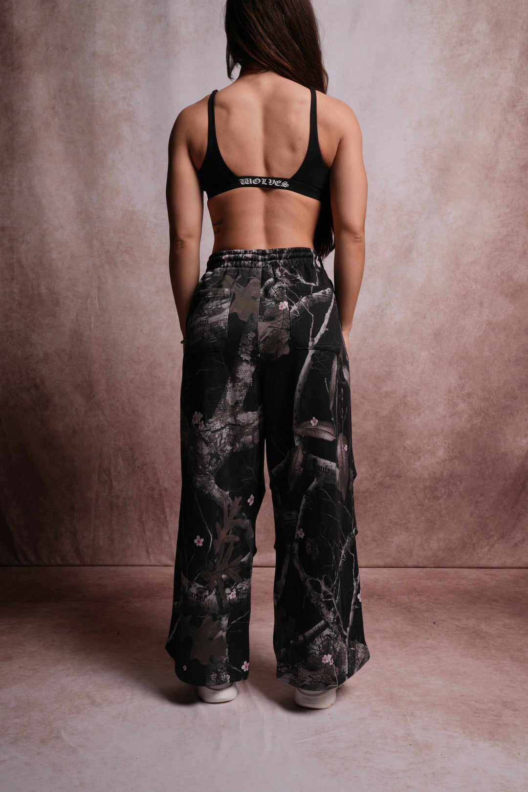 Dual Wolf Mia Sweat Pants in Darc Blossom Woodland Camo