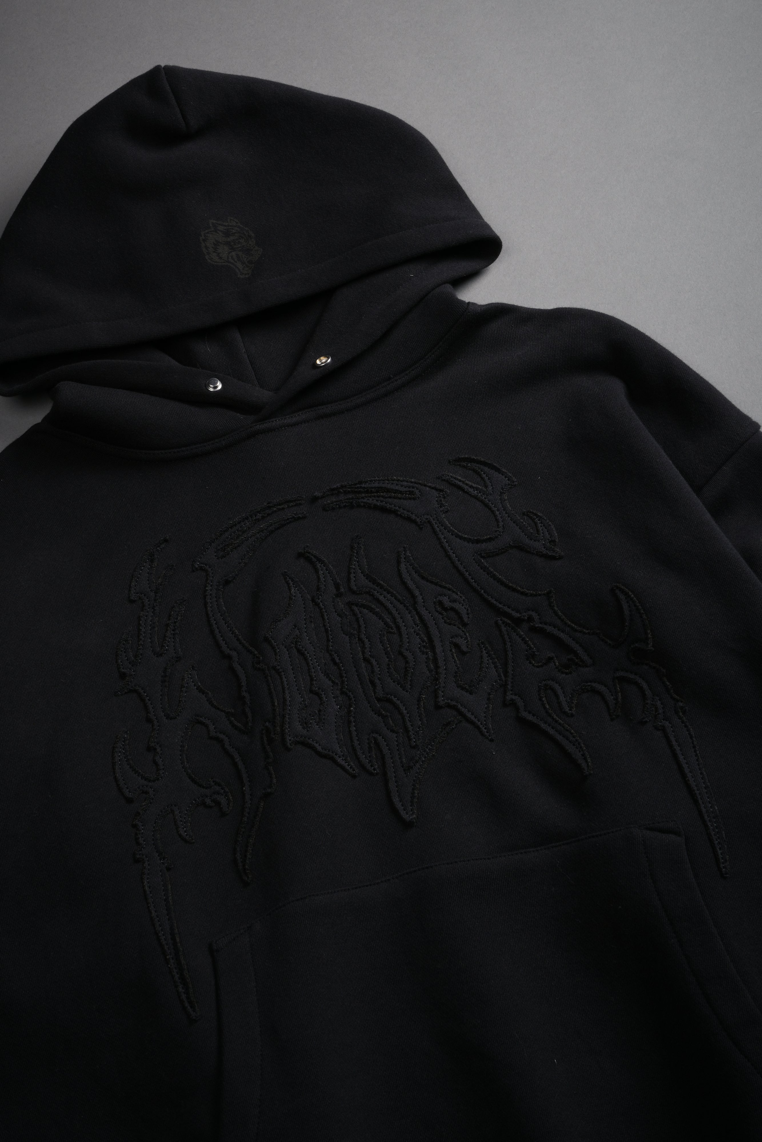 Hesh Appliqué Studded Pierce Hoodie in Black