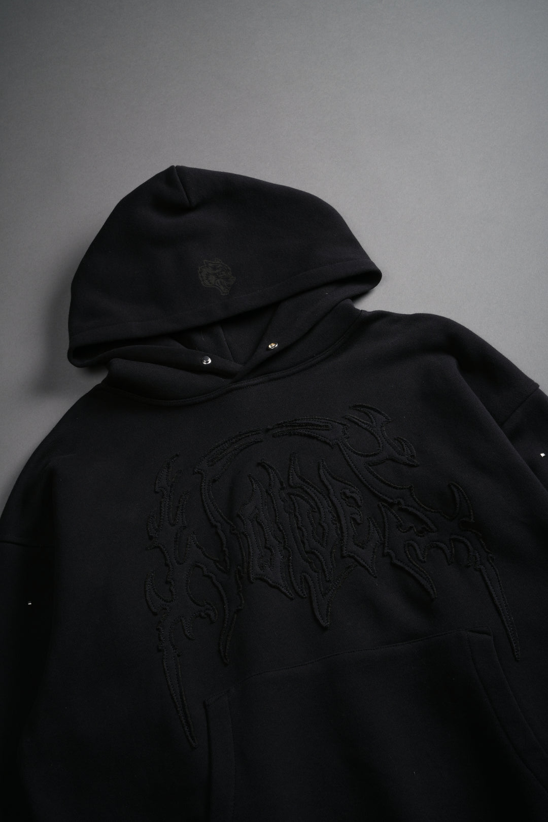 Hesh Appliqué Studded Pierce Hoodie in Black
