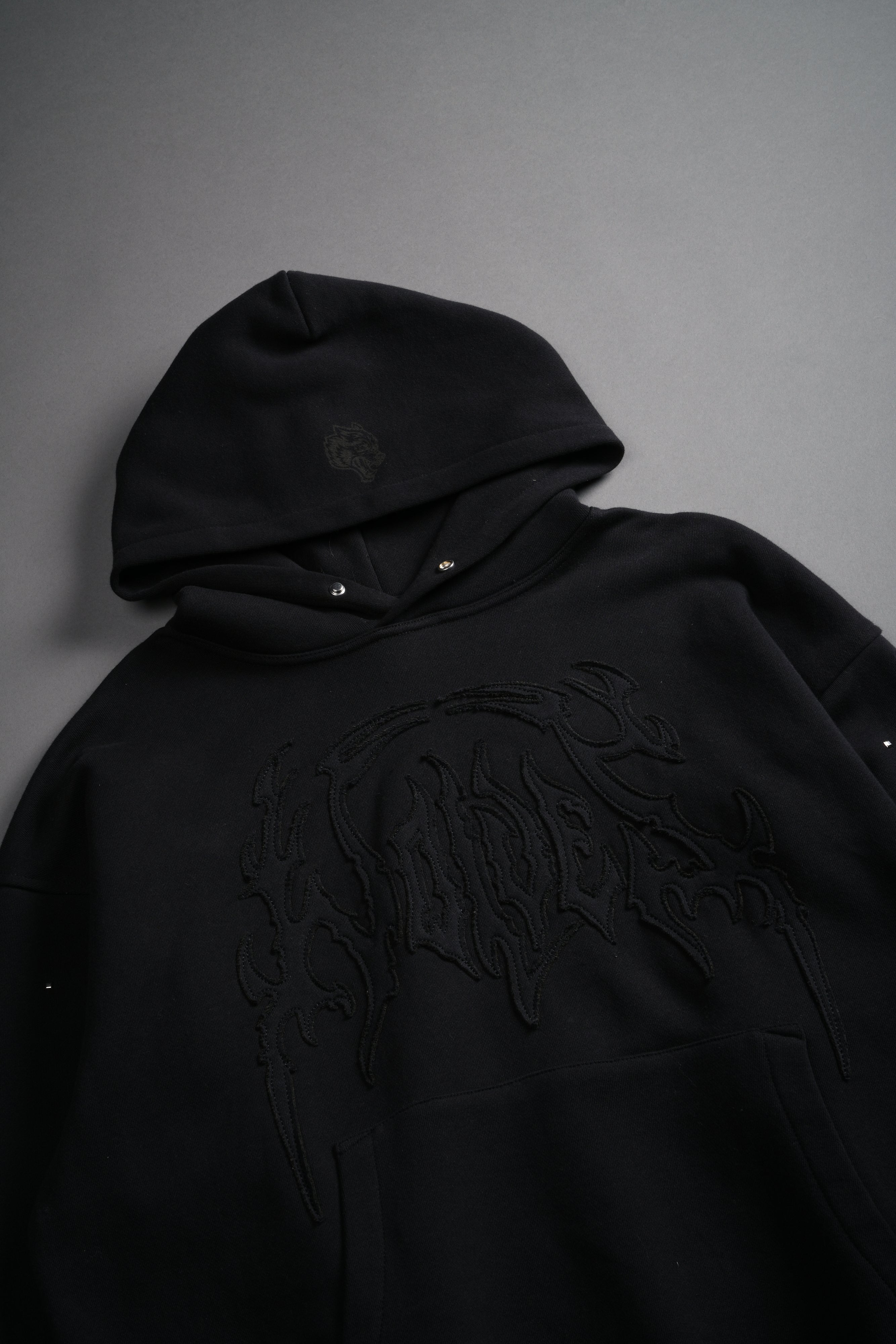 Hesh Appliqué Studded Pierce Hoodie in Black