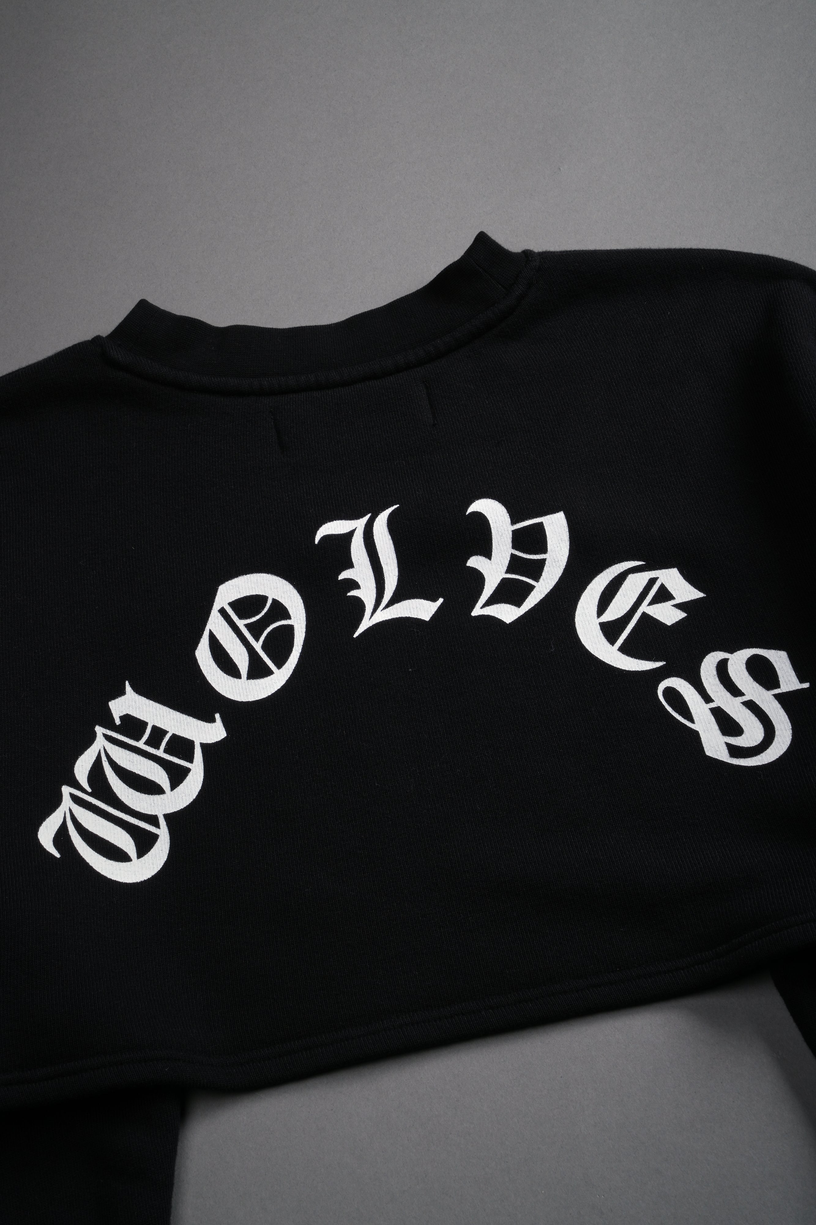 Wolves Mantra "Willow" Cropped Crewneck in Black