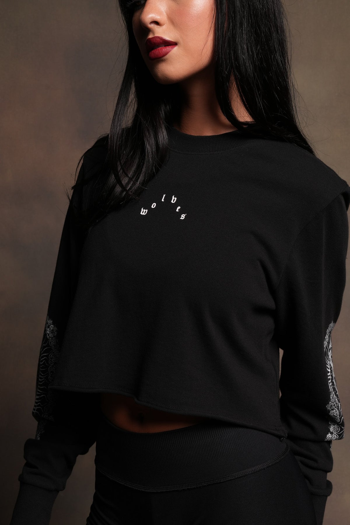 Nuestra Senora Premium Cropped Ls Tee In Black