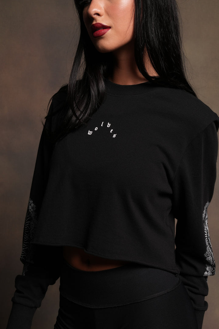Nuestra Senora Premium Cropped Ls Tee In Black