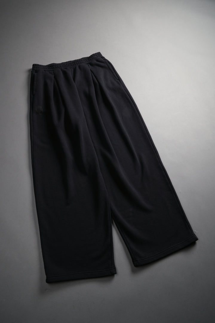 Chopper Appliqué "Yara" Pleated Sweat Pants V2 in Black
