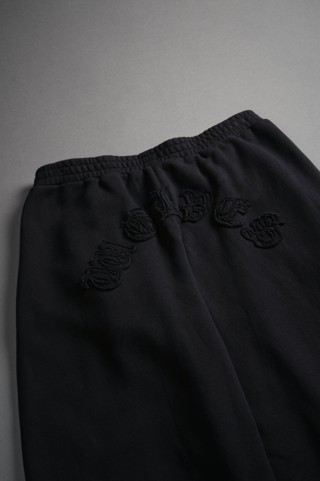 Chopper Appliqué "Yara" Pleated Sweat Pants V2 in Black