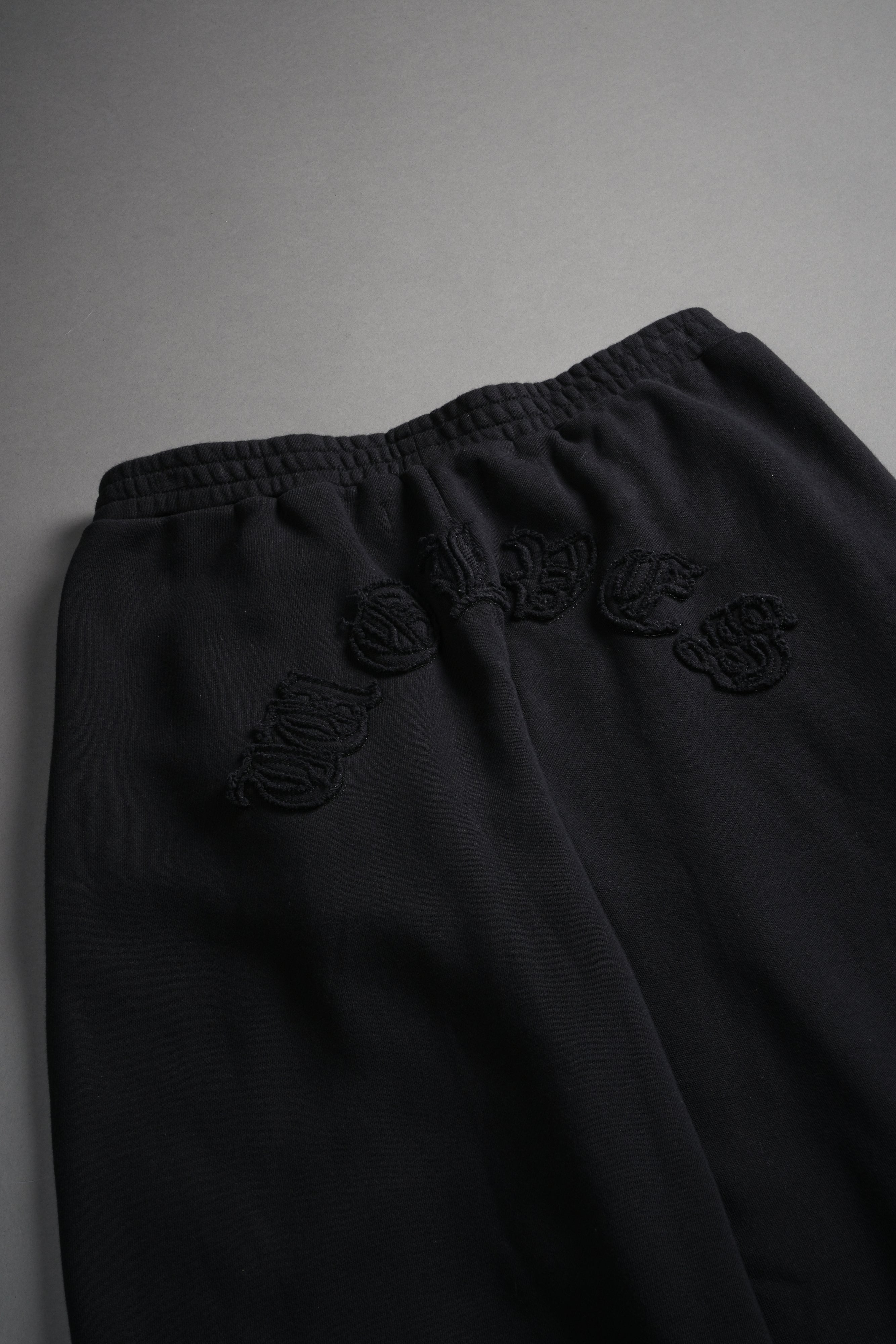 Chopper Appliqué "Yara" Pleated Sweat Pants V2 in Black