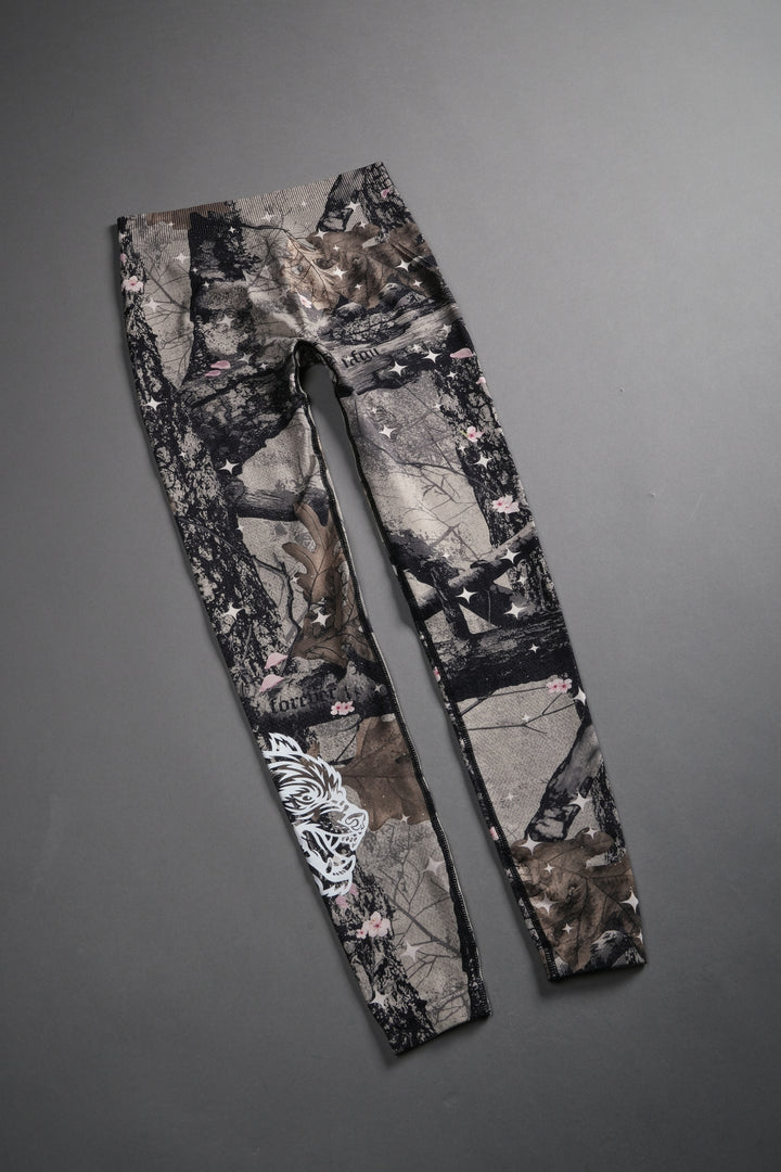 Big Wolf "Everson" Huxley Scrunch Leggings in Starry Blossom Woodland Camo