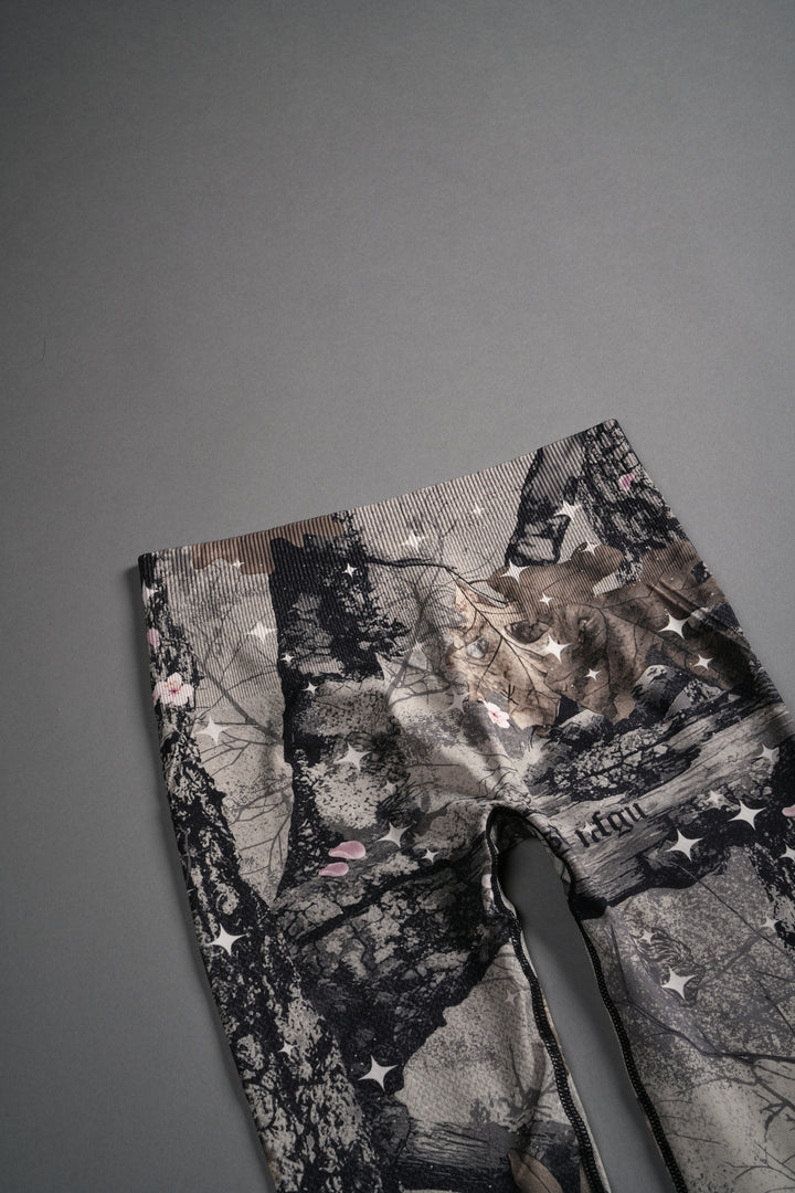 Big Wolf "Everson" Huxley Scrunch Leggings in Starry Blossom Woodland Camo