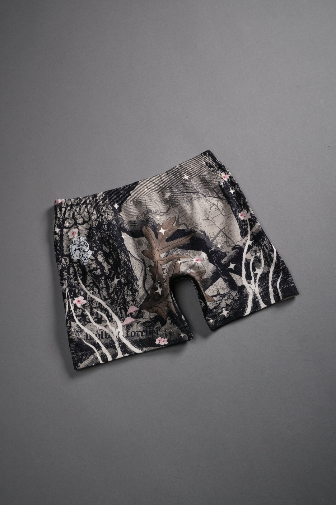 Warrior's Fire Everson Seamless Katya Shorts in Starry Blossom Woodland Camo