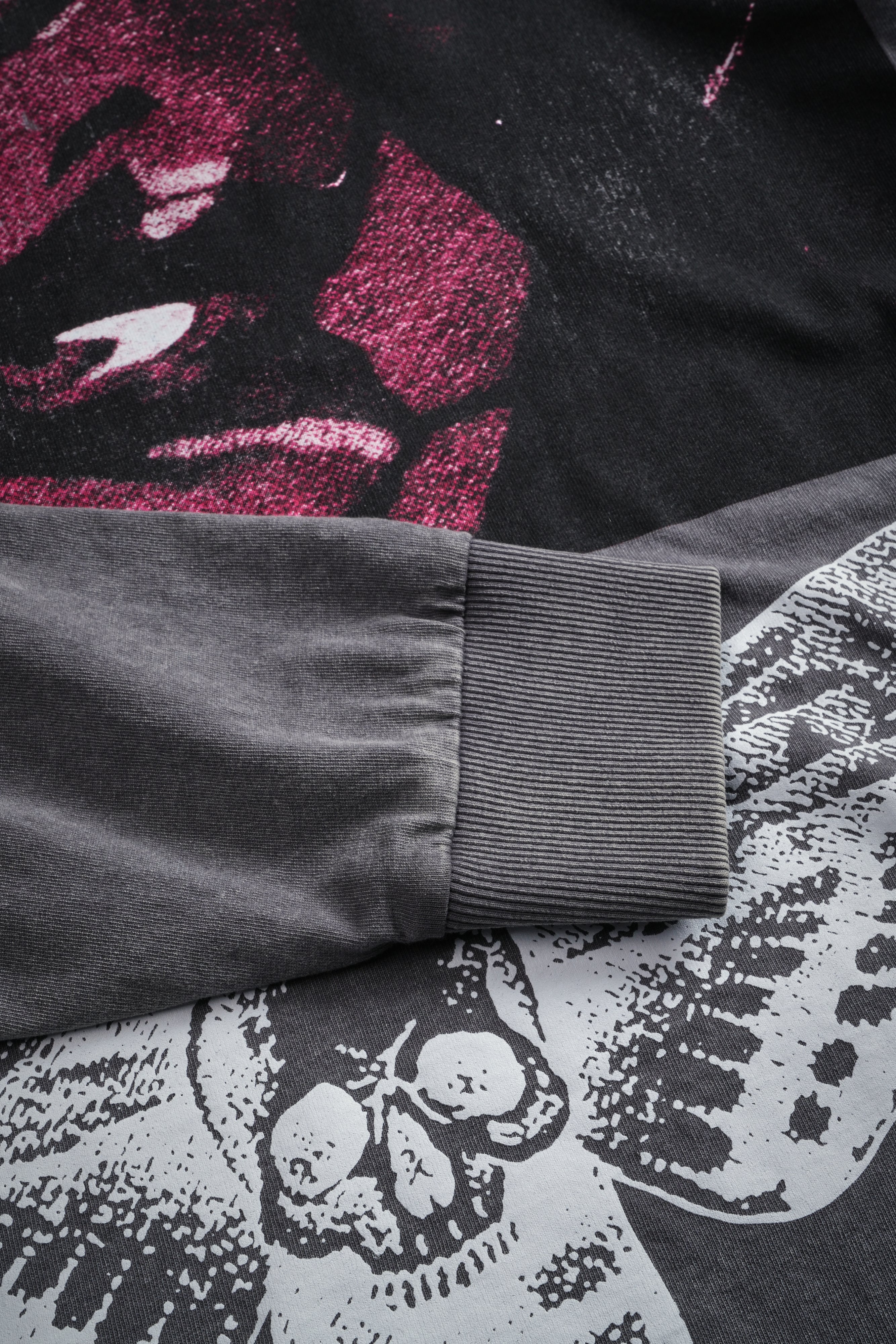The Shadow Grunge Mid Length Raw Hem Ls Tee in Slate Gray
