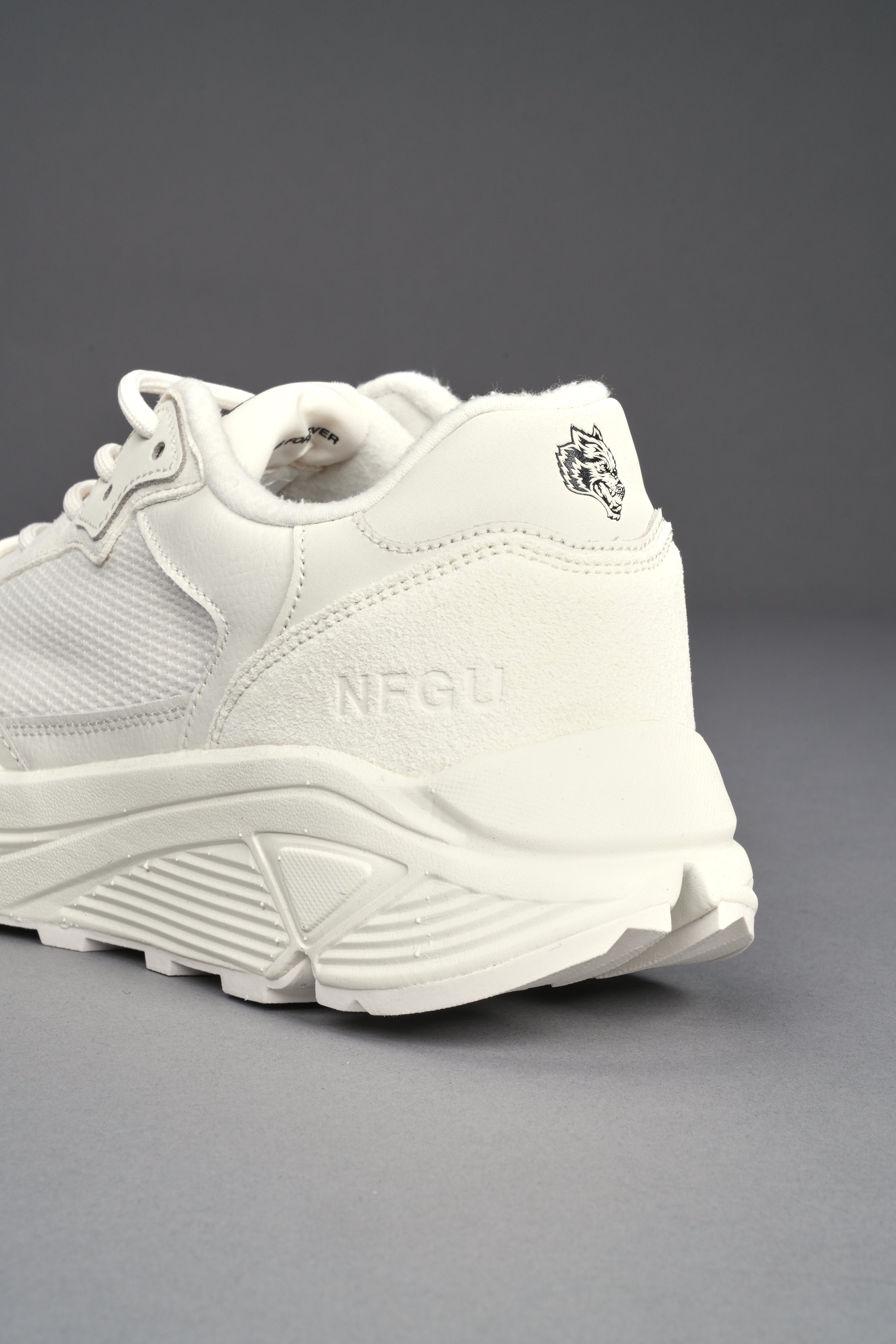 Run-1 Shoes in Cream/Black